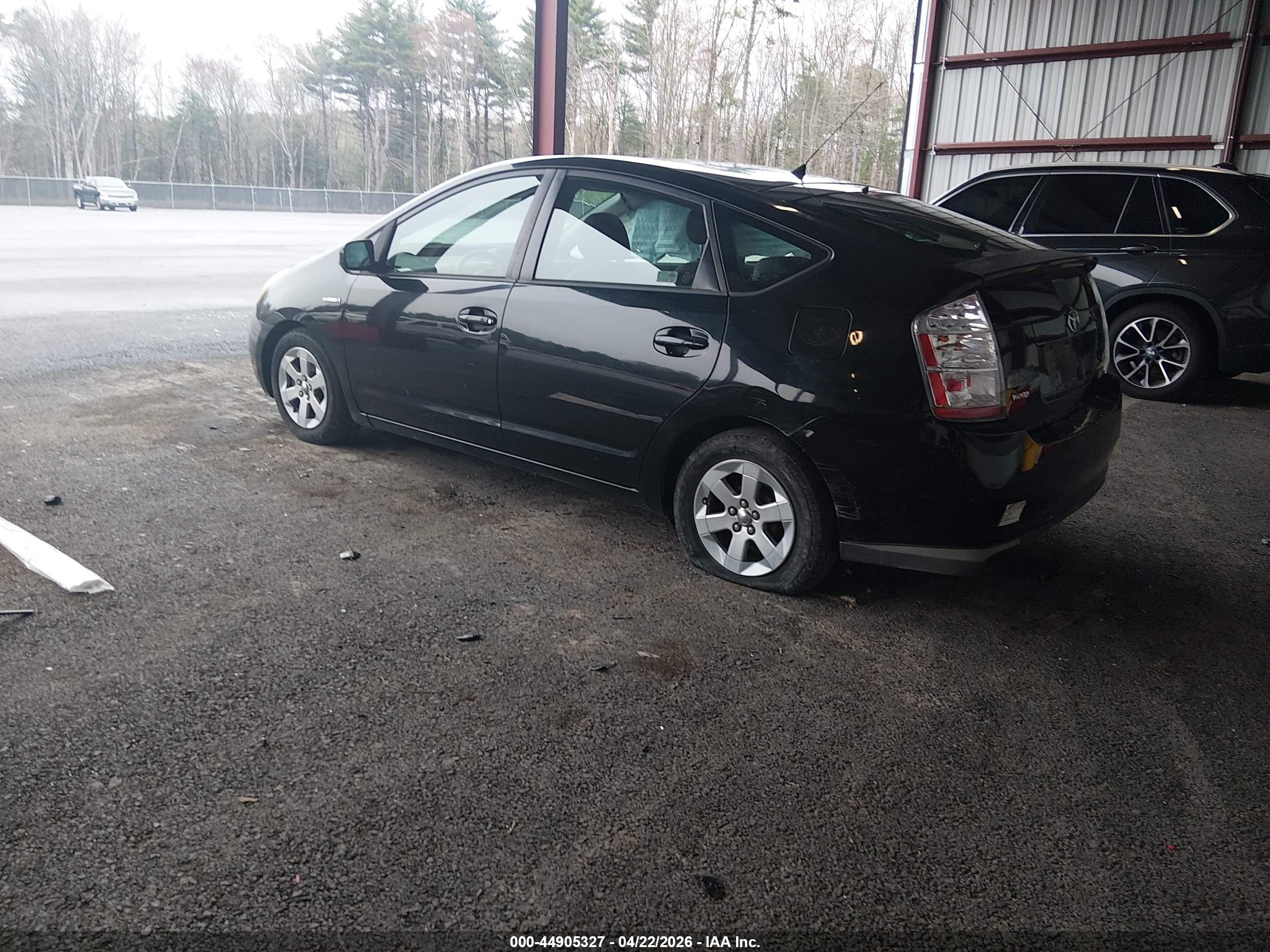 TOYOTA PRIUS image 3
