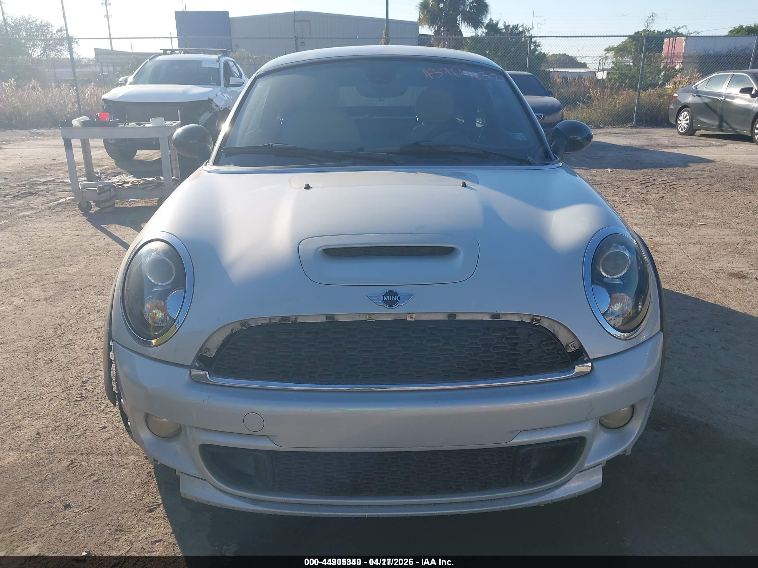 MINI COUPE image 6