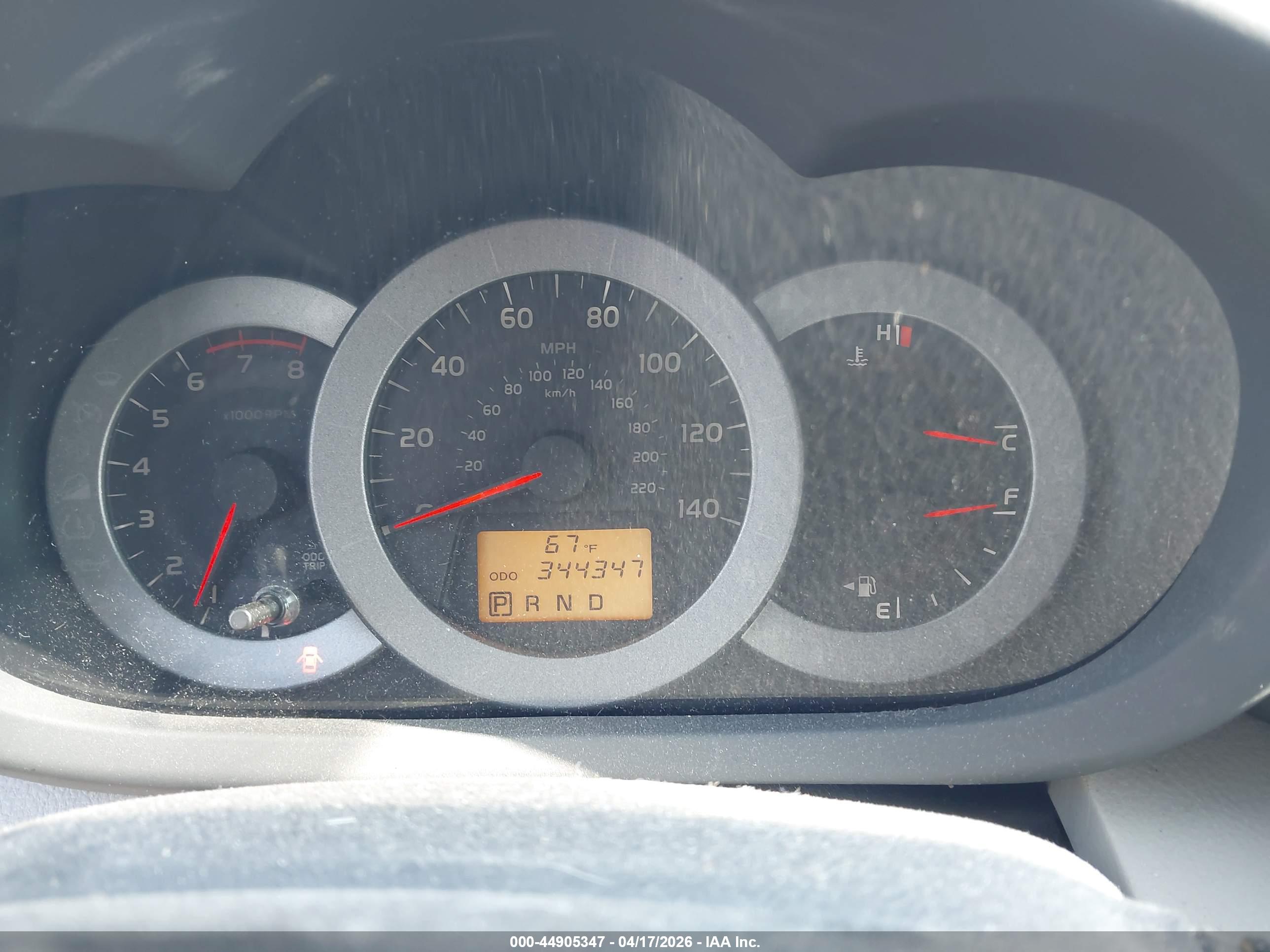 TOYOTA RAV4 image 7