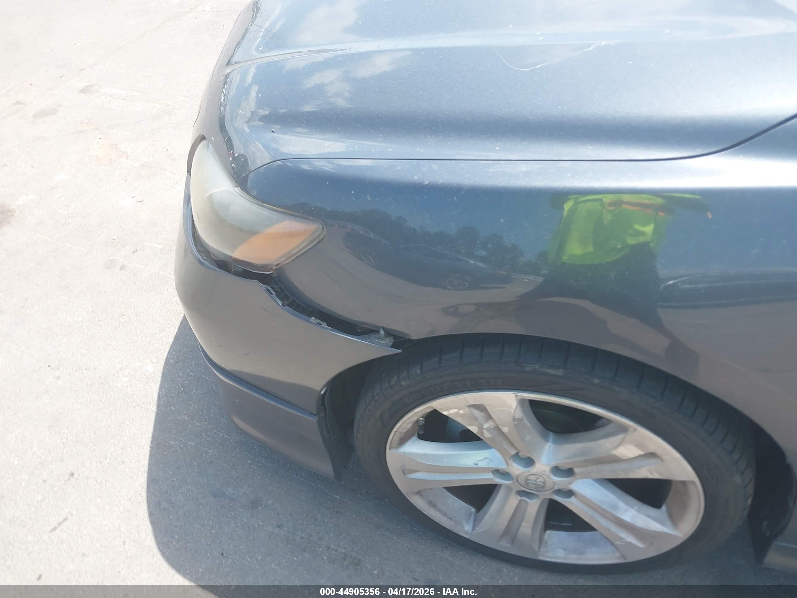 TOYOTA CAMRY image 6