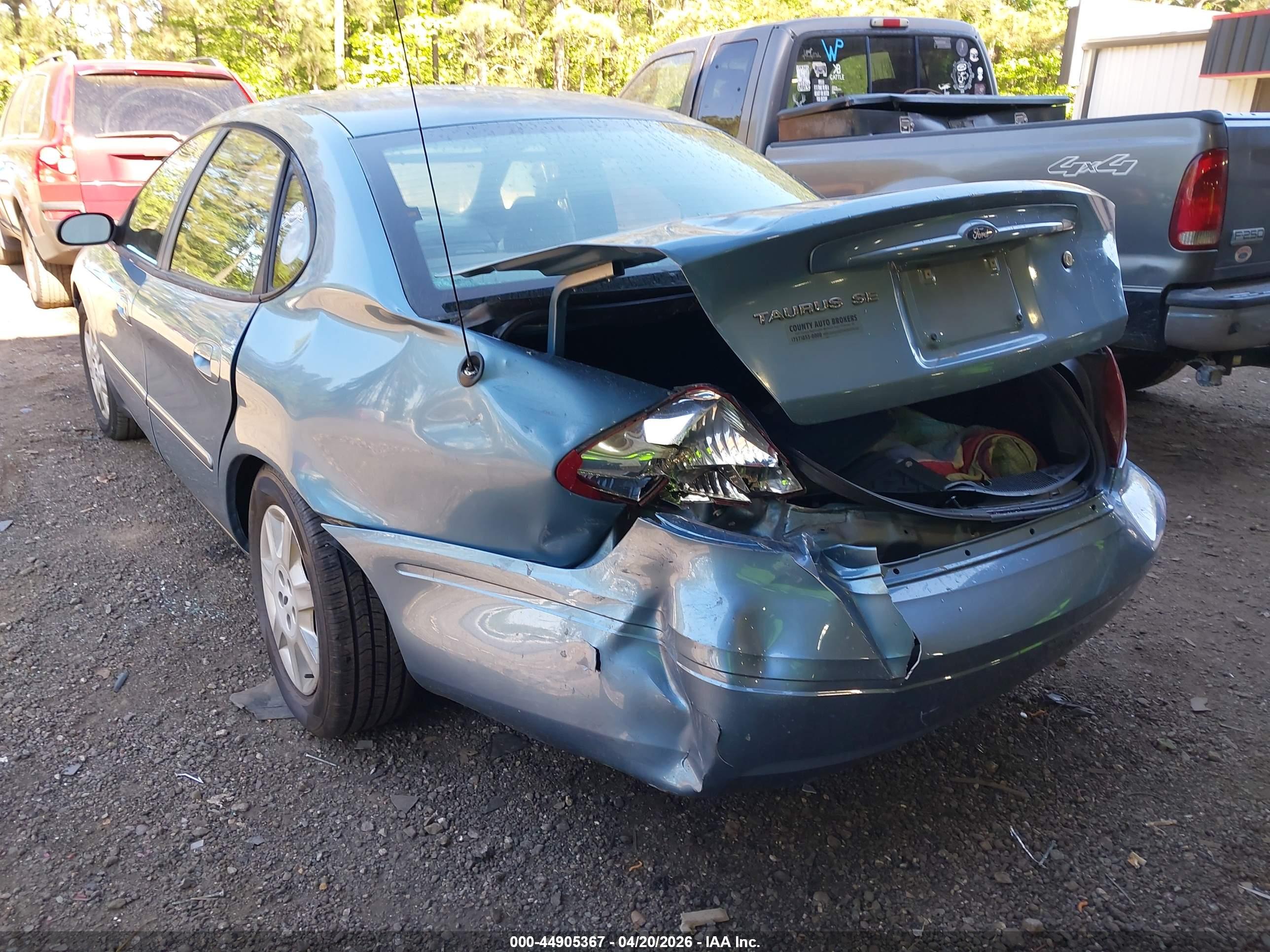 FORD TAURUS image 3