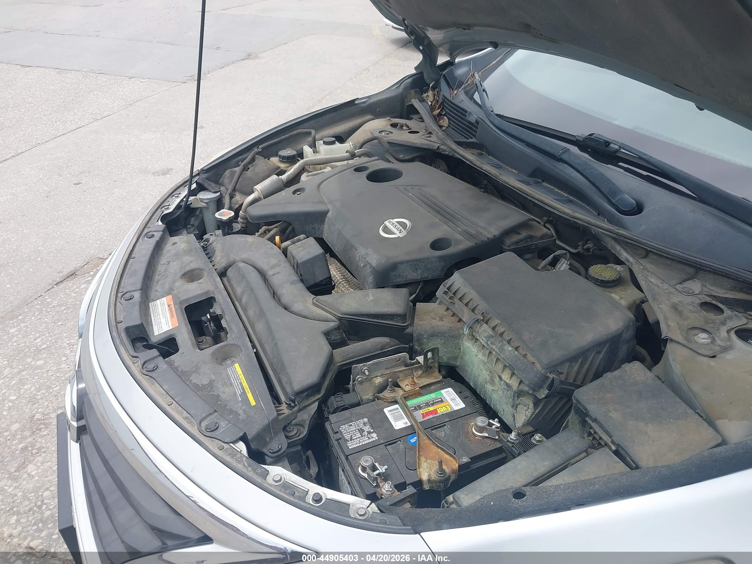 NISSAN ALTIMA image 10
