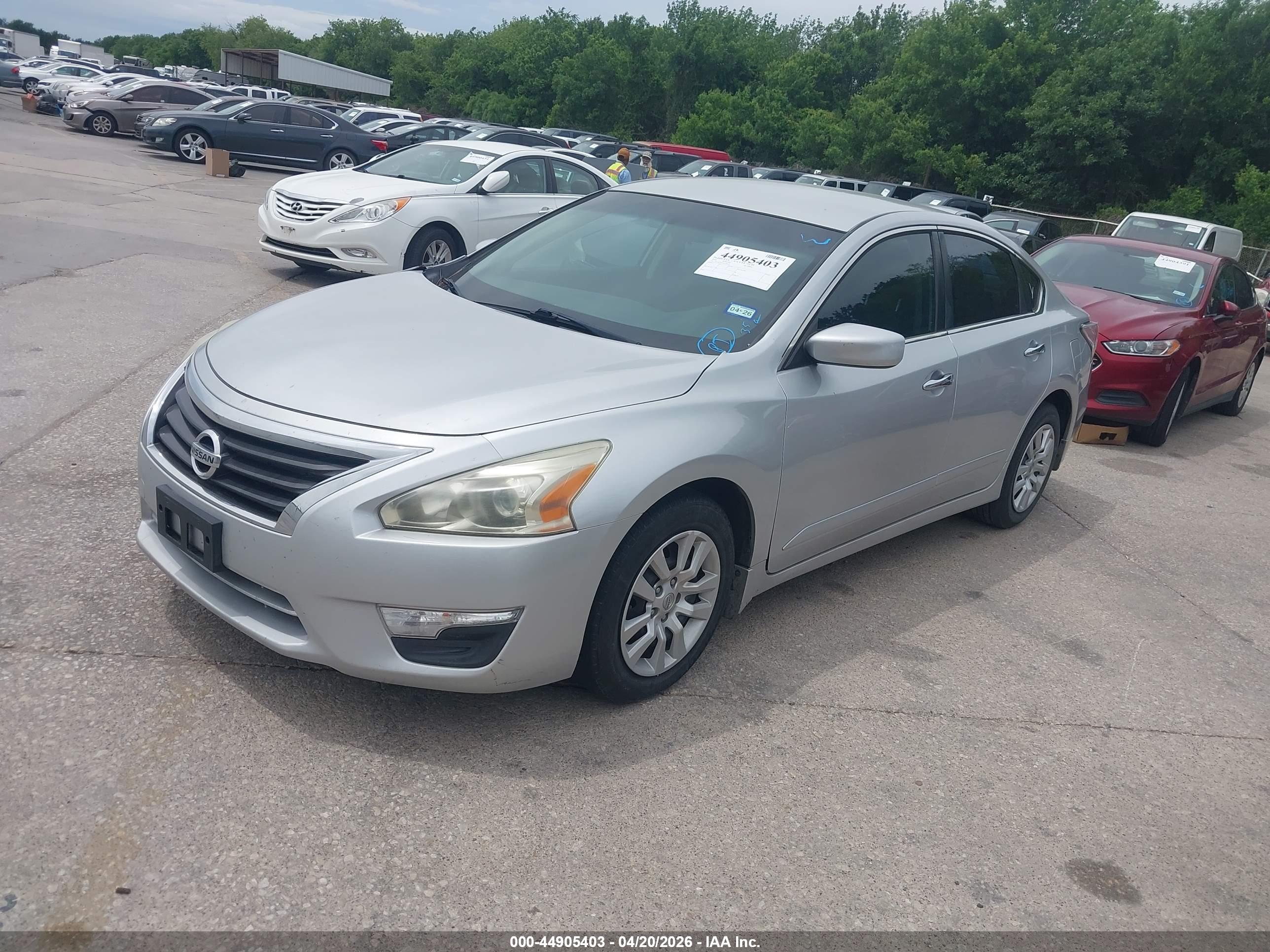 NISSAN ALTIMA image 2