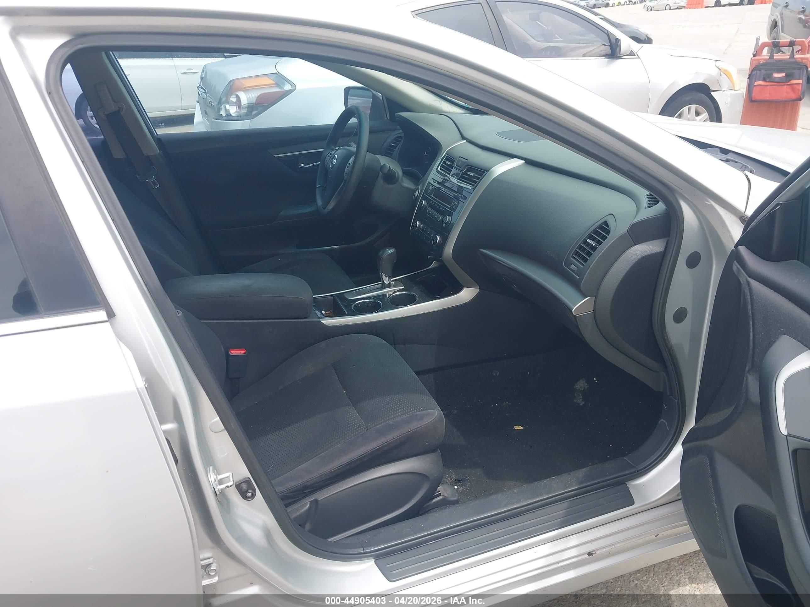 NISSAN ALTIMA image 5