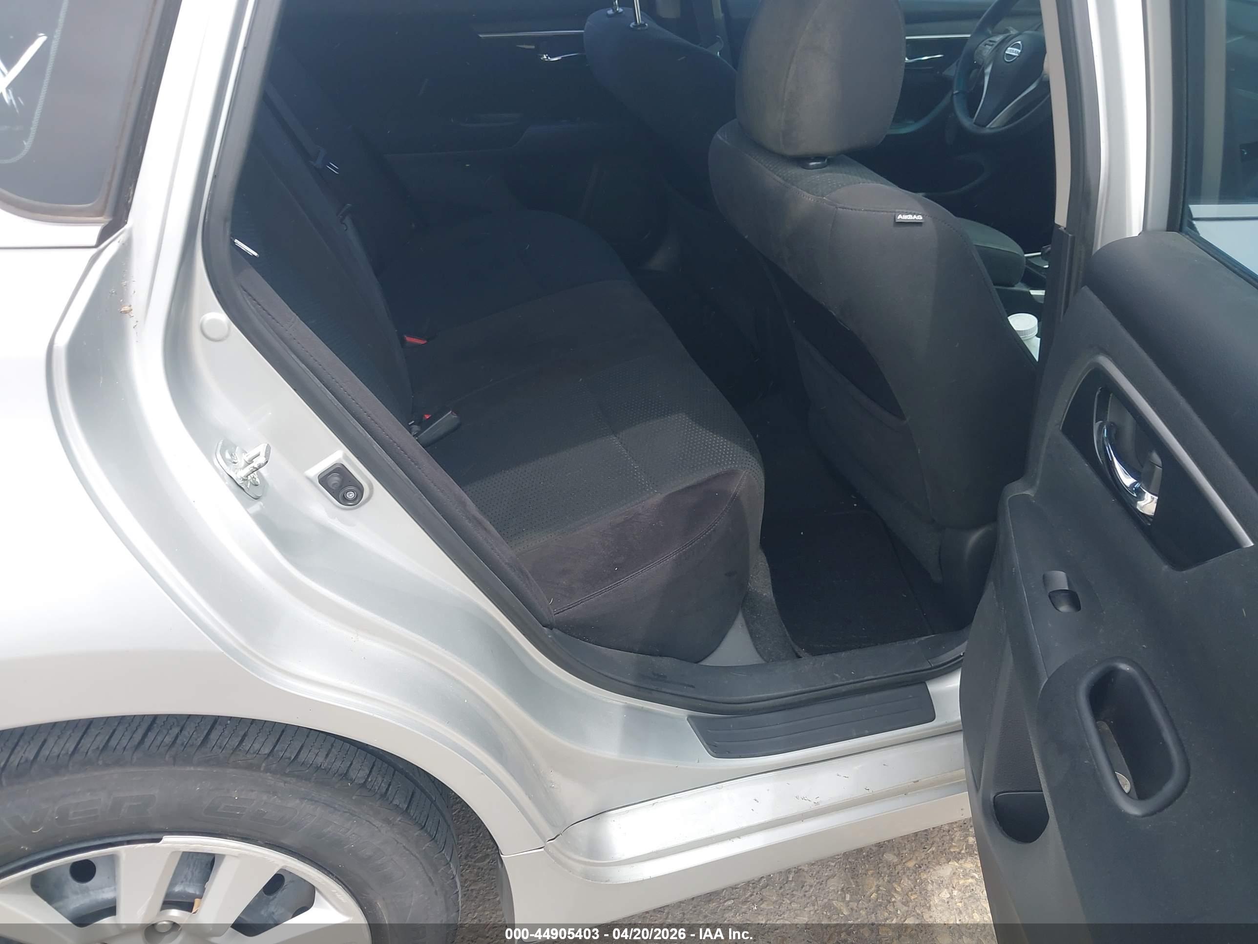 NISSAN ALTIMA image 8
