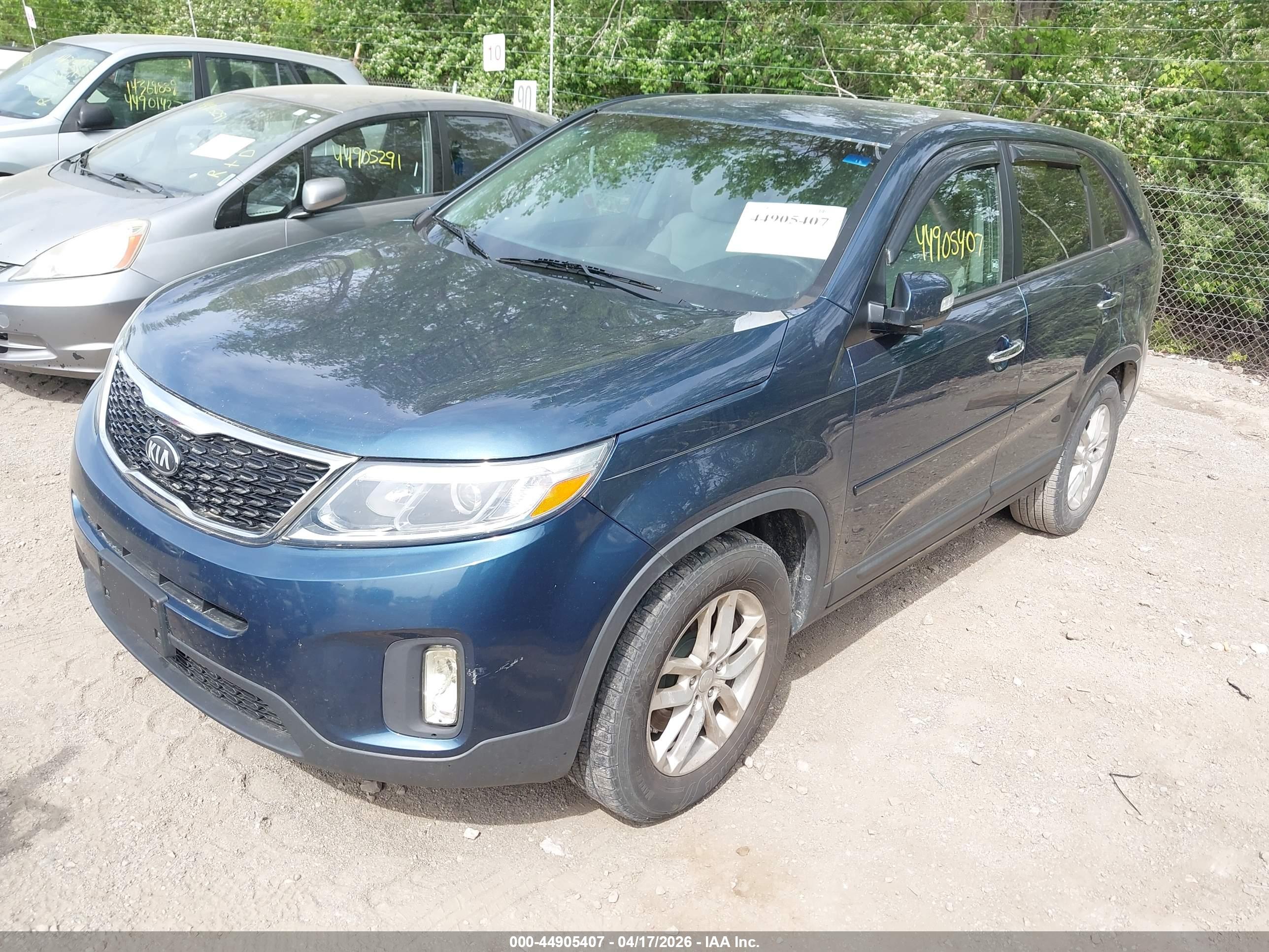 KIA SORENTO image 2