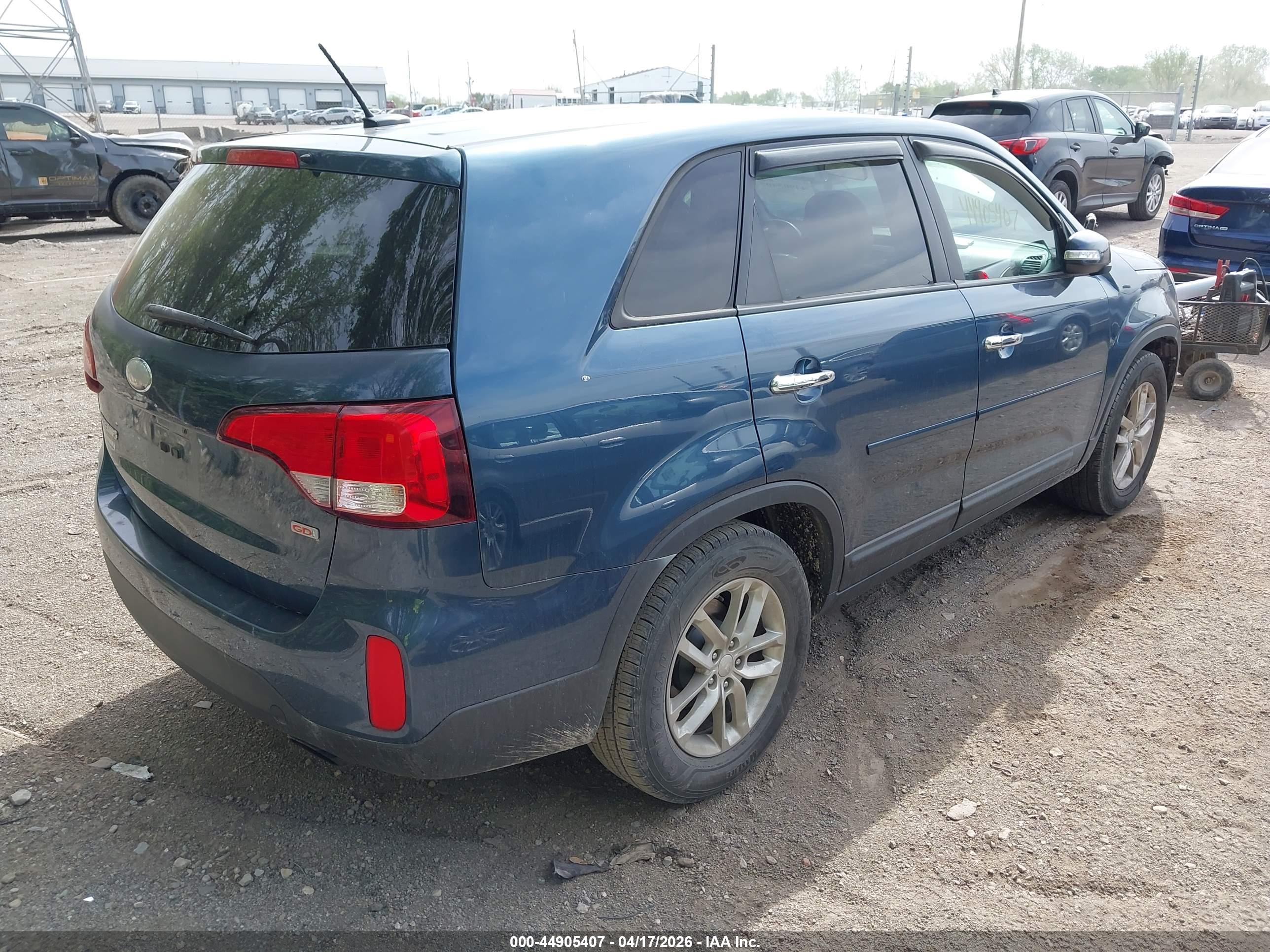 KIA SORENTO image 4