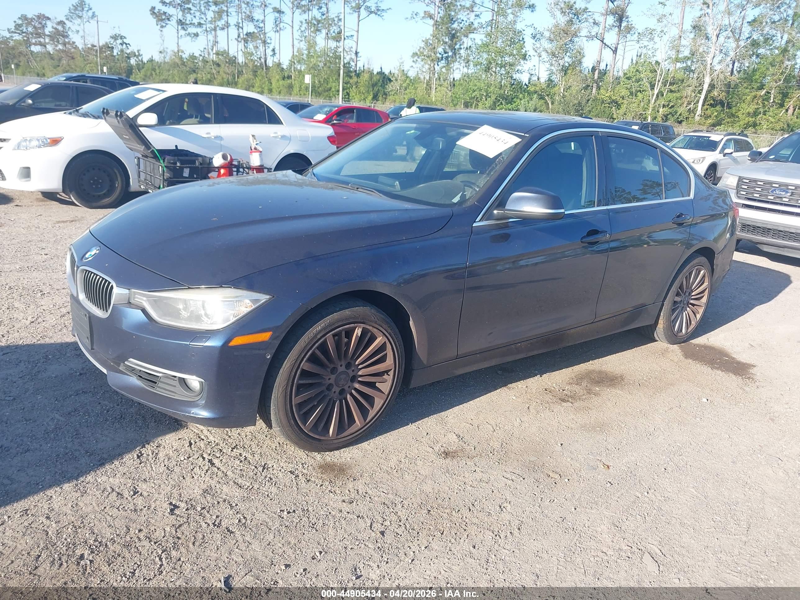 BMW 328I image 2
