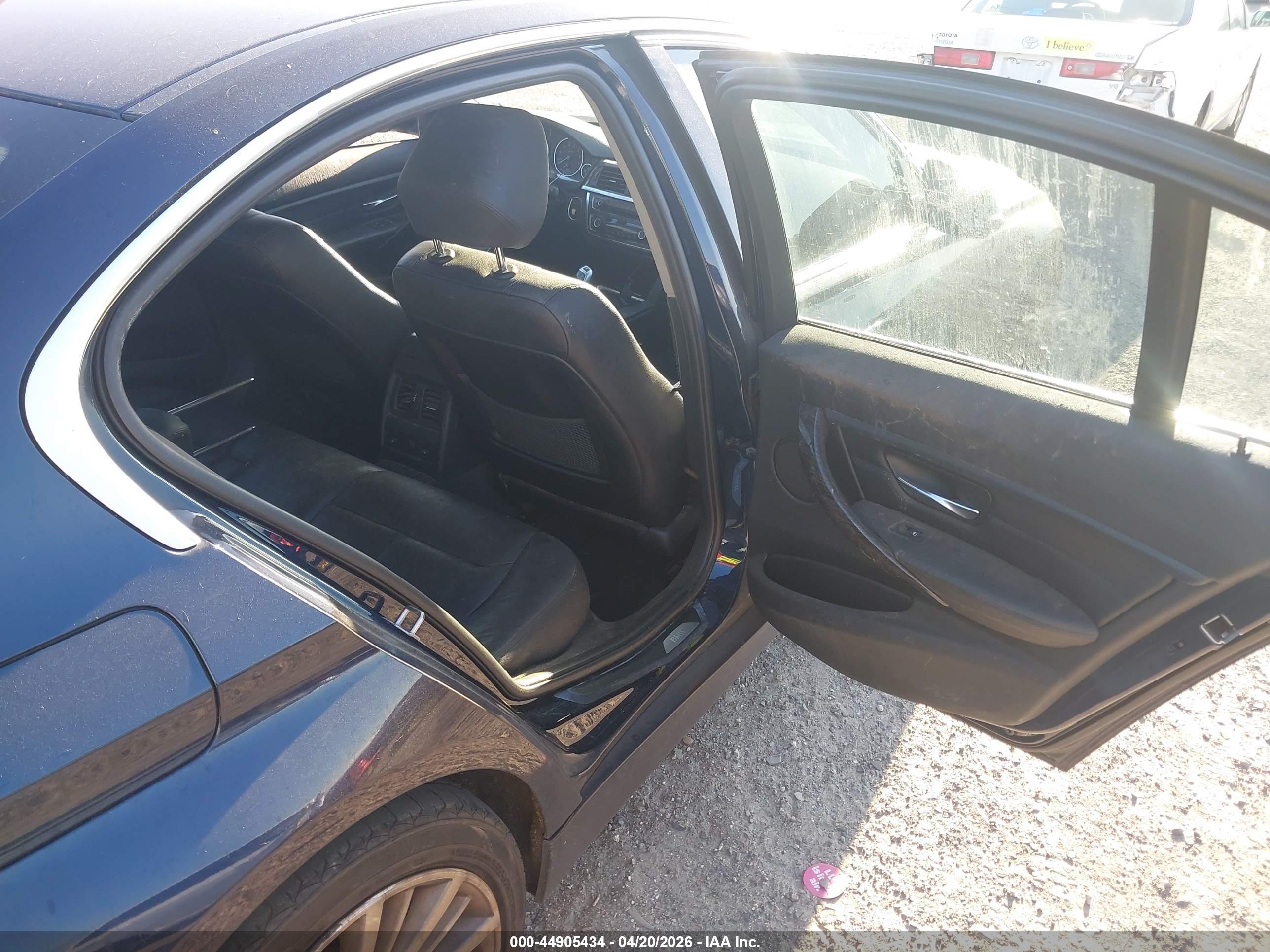 BMW 328I image 8