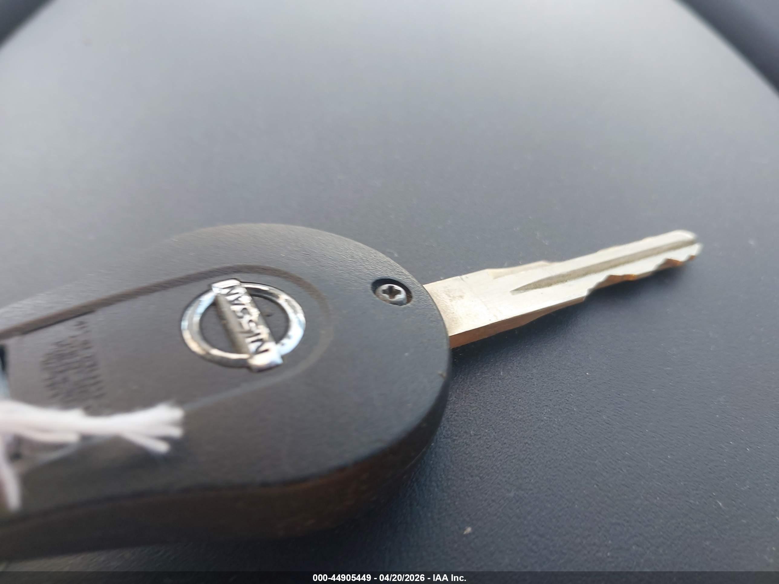 NISSAN ROGUE image 11