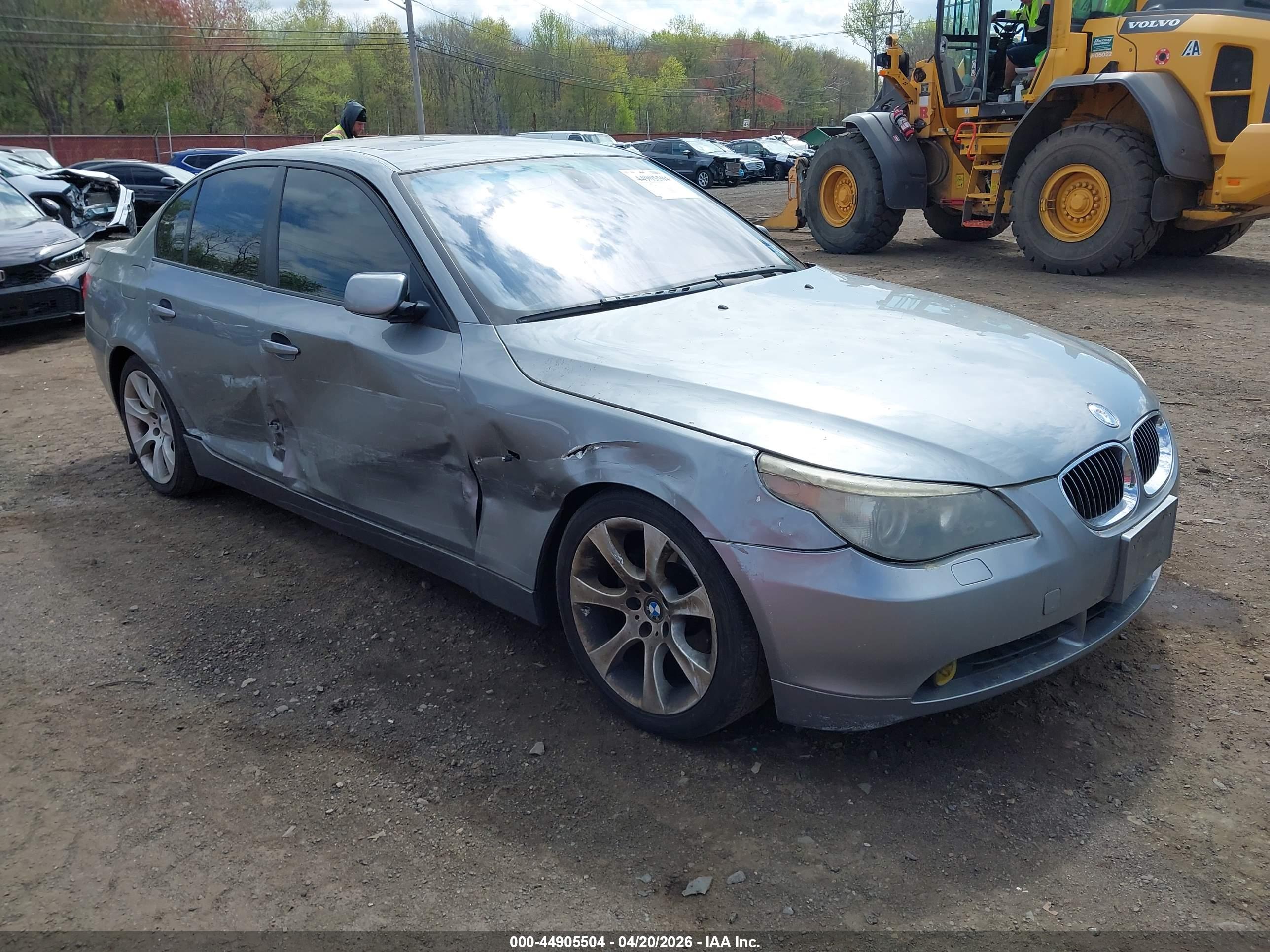 BMW 525I image 6