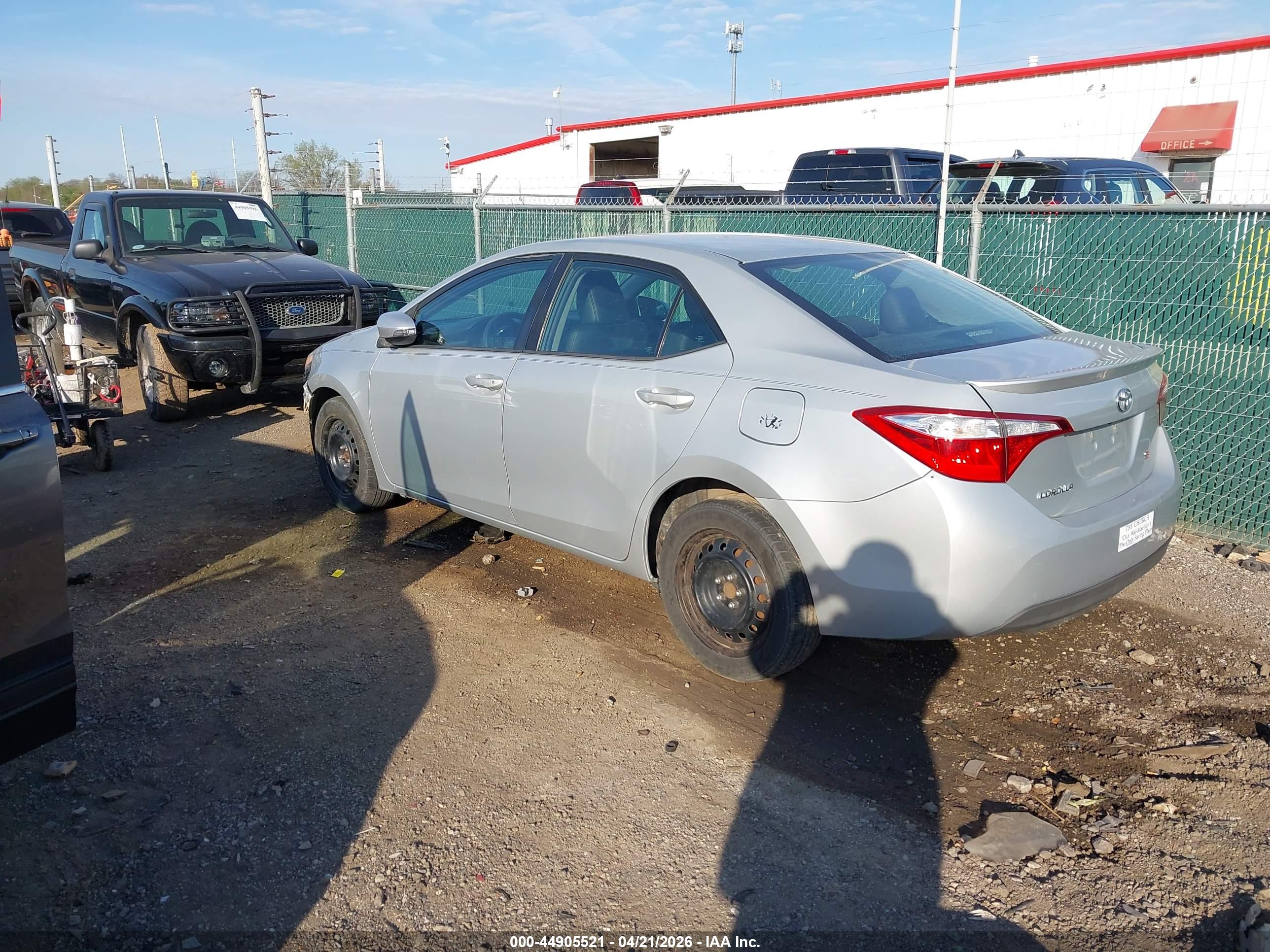 TOYOTA COROLLA image 3