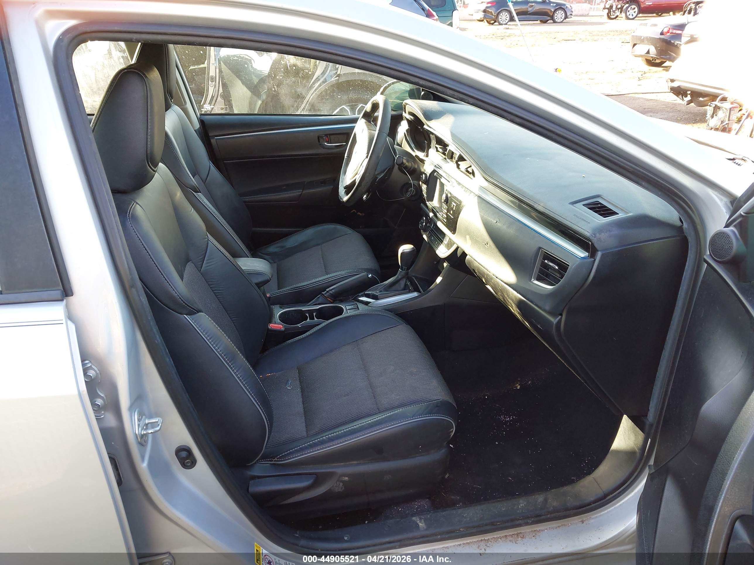 TOYOTA COROLLA image 5