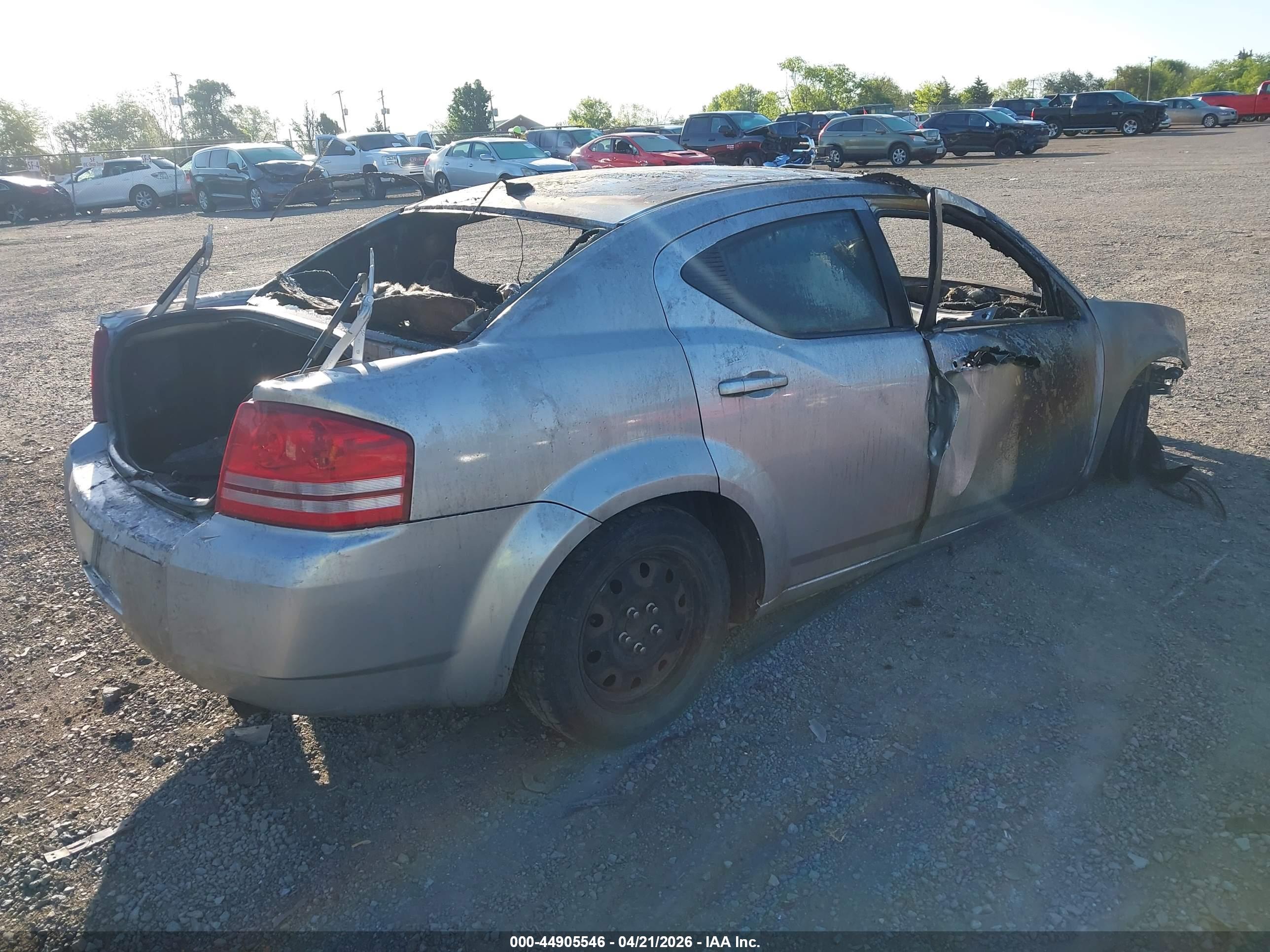 DODGE AVENGER image 4
