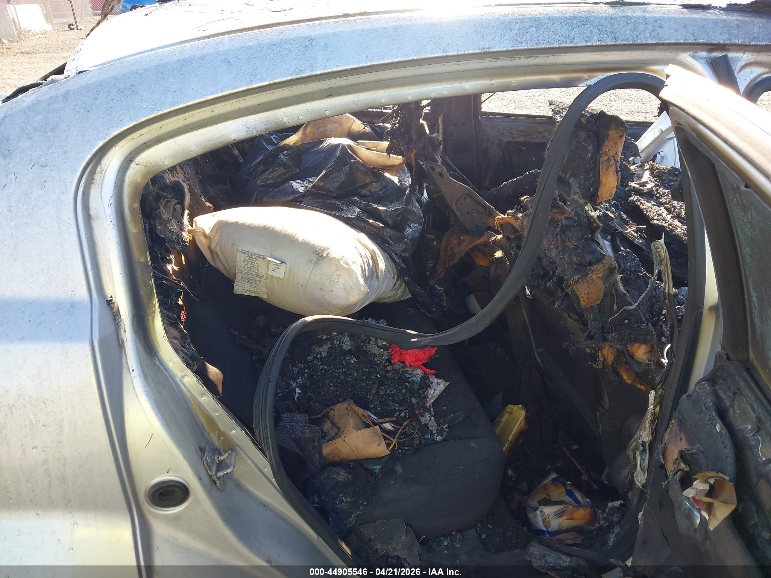 DODGE AVENGER image 8
