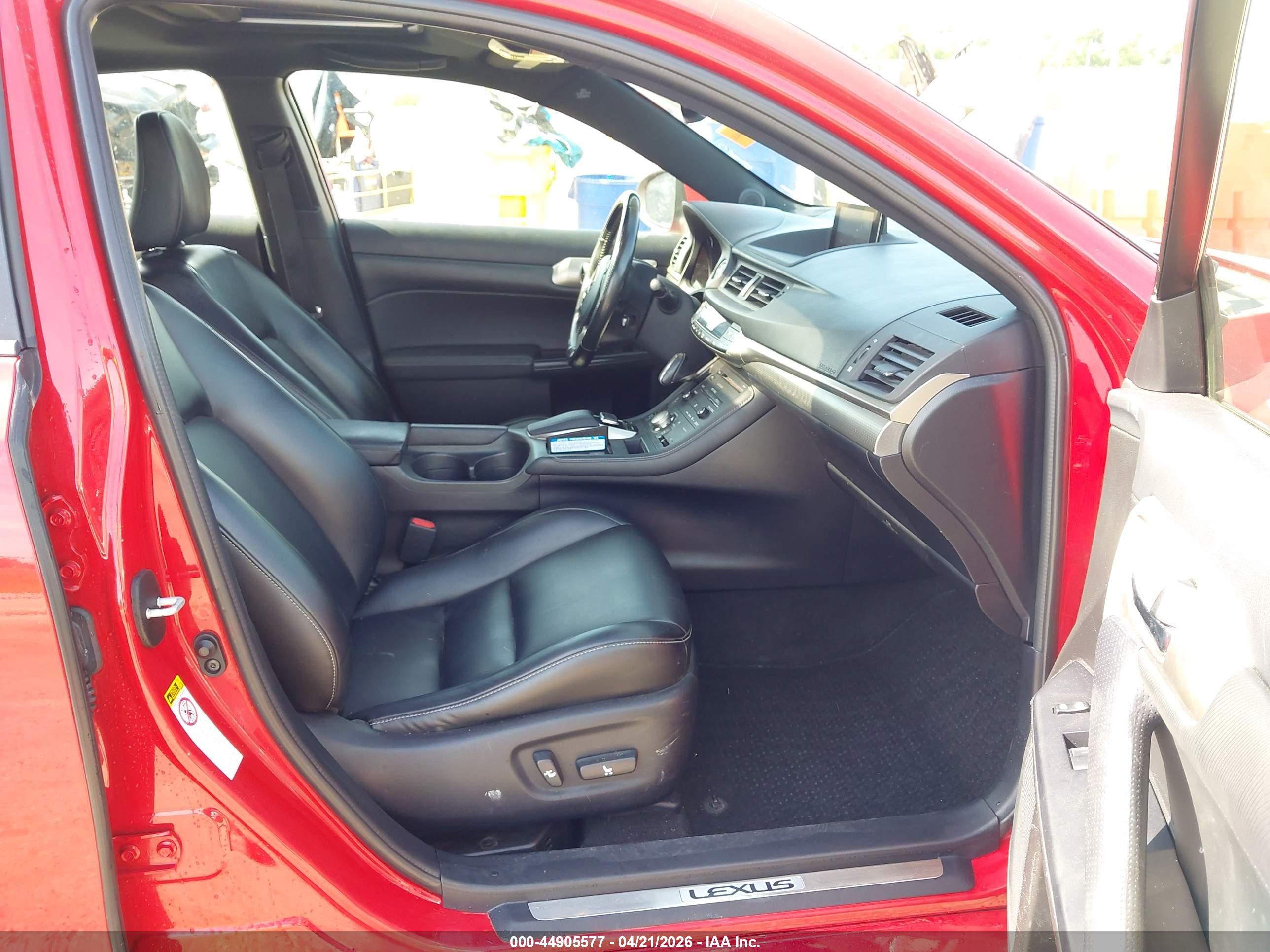 LEXUS CT image 5