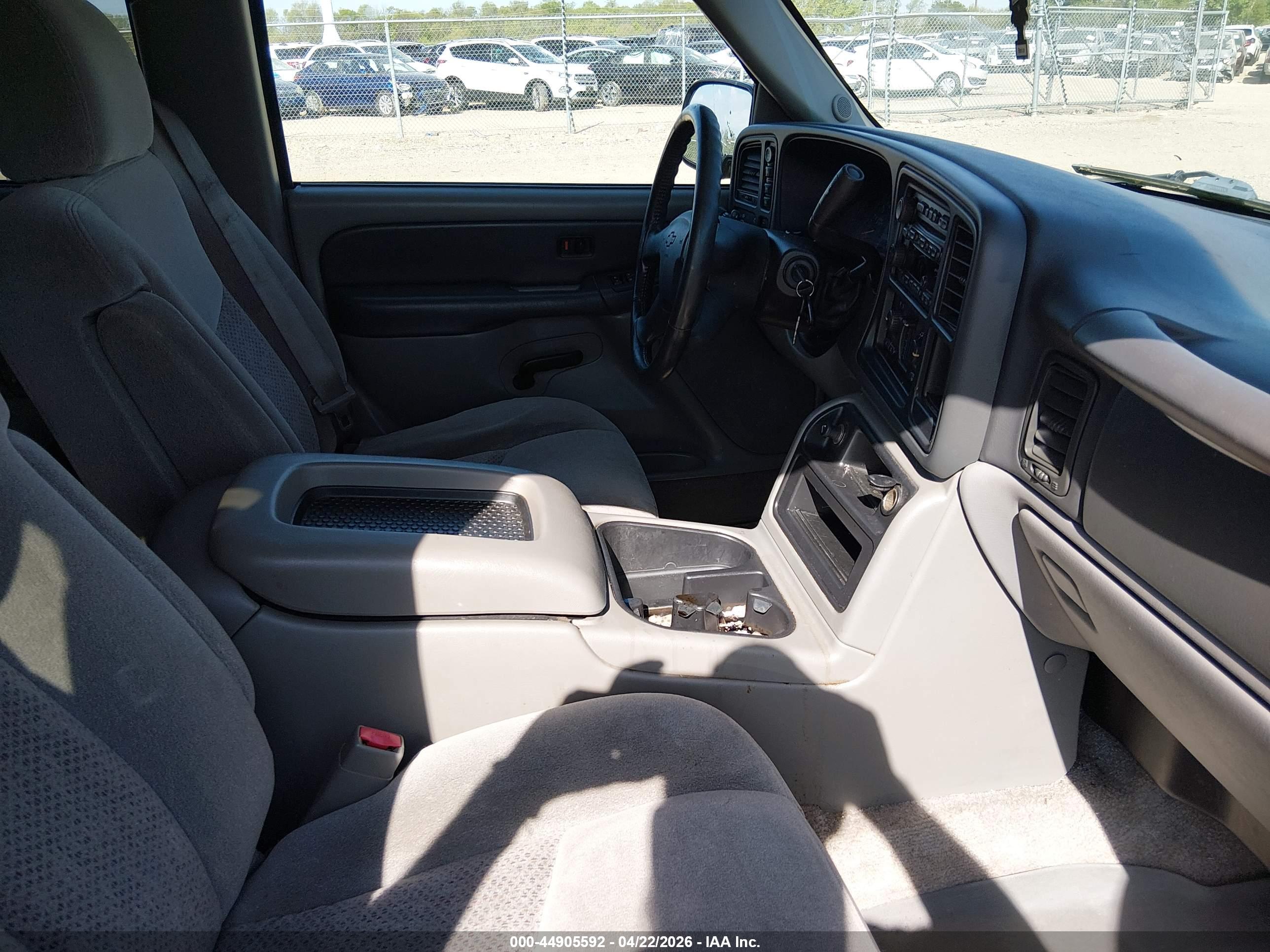 CHEVROLET TAHOE image 5
