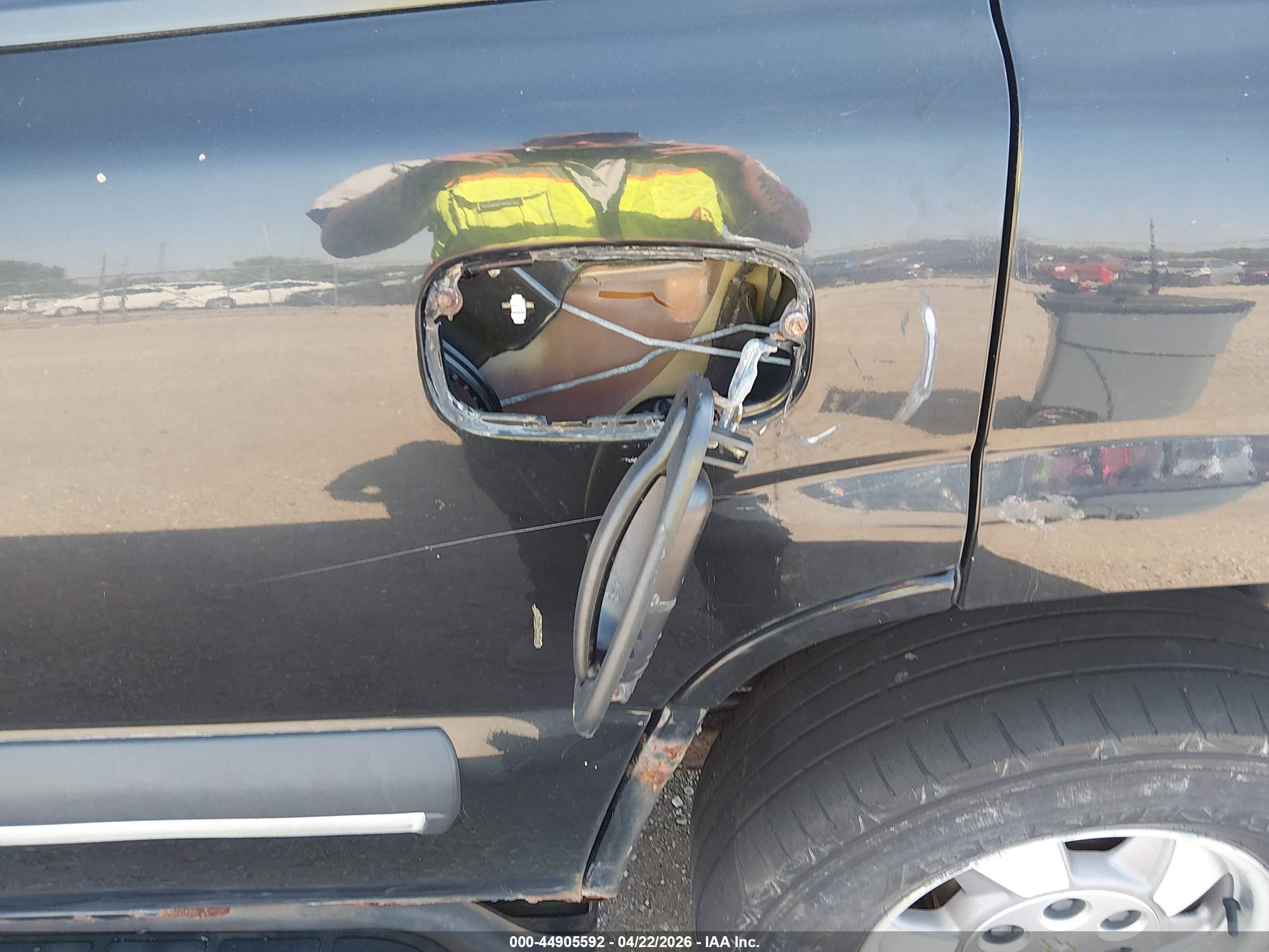 CHEVROLET TAHOE image 6