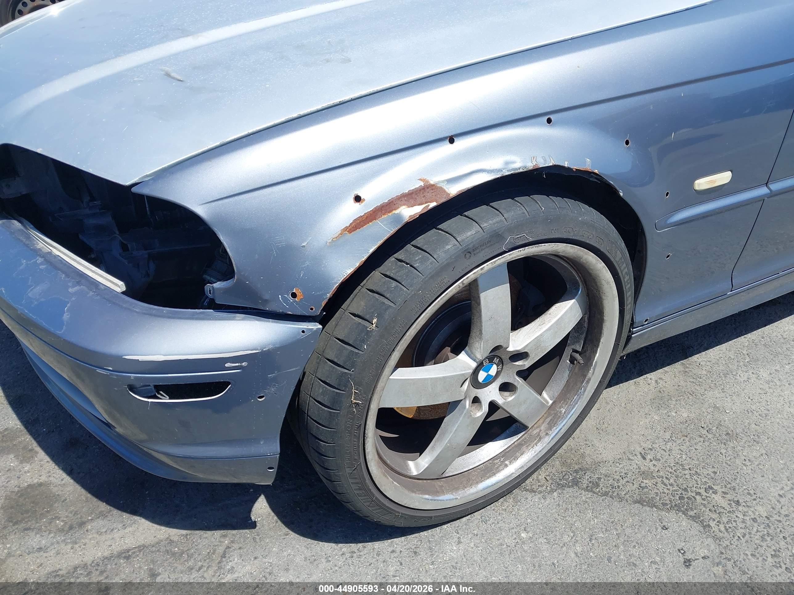 BMW 330CI image 6