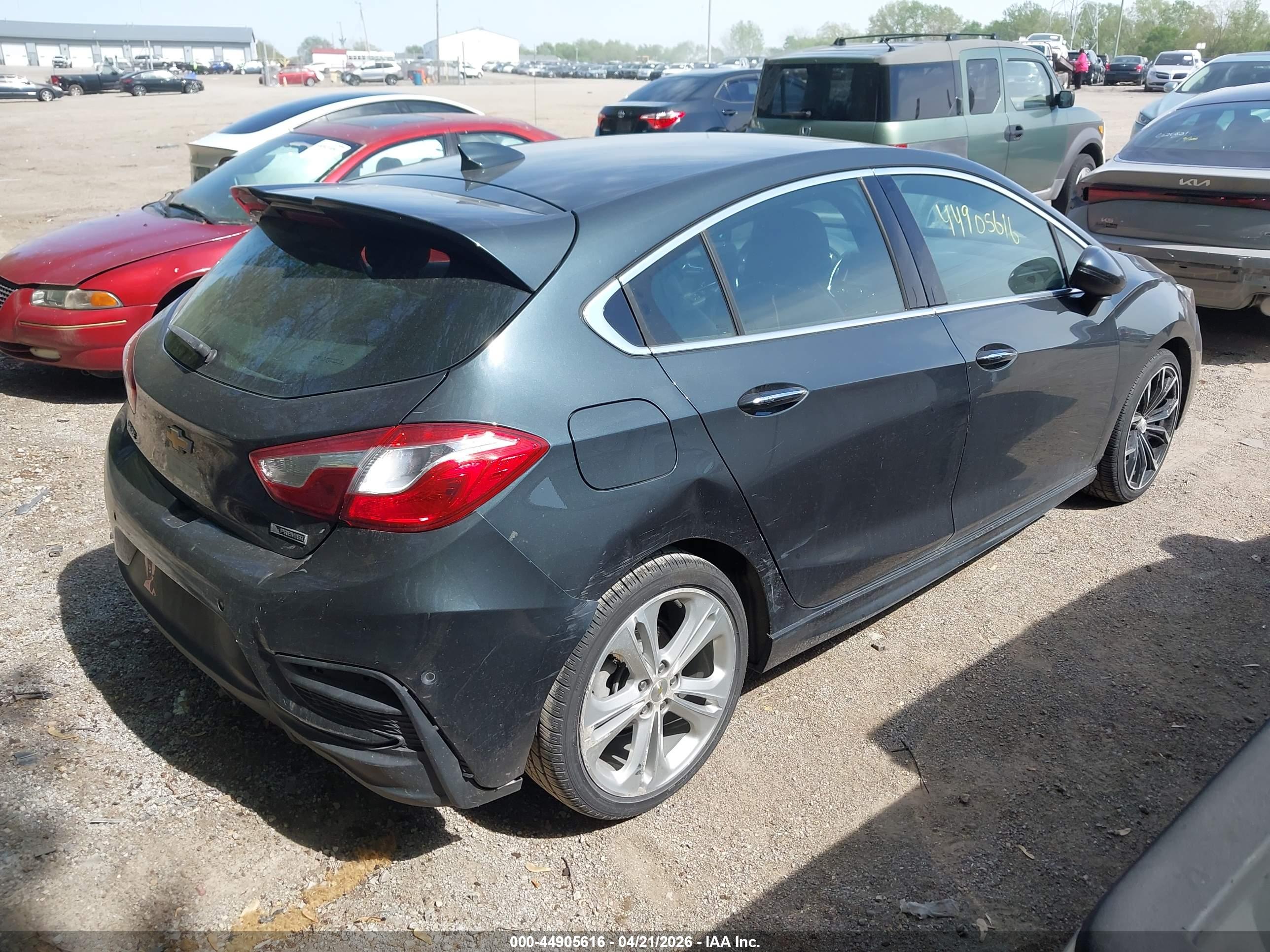 CHEVROLET CRUZE image 4