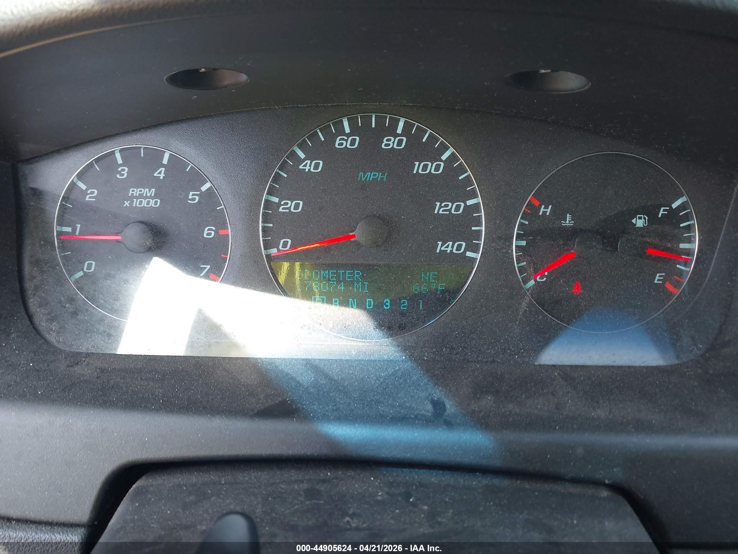 CHEVROLET IMPALA image 7