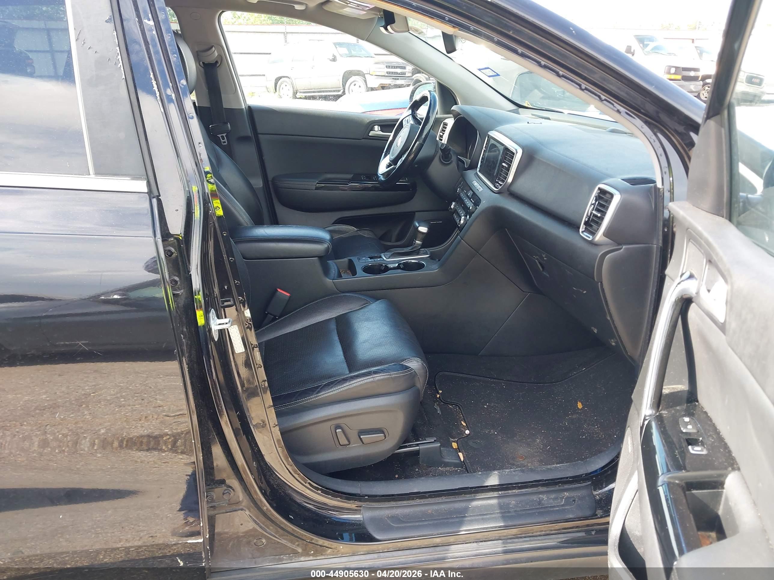 KIA SPORTAGE image 5