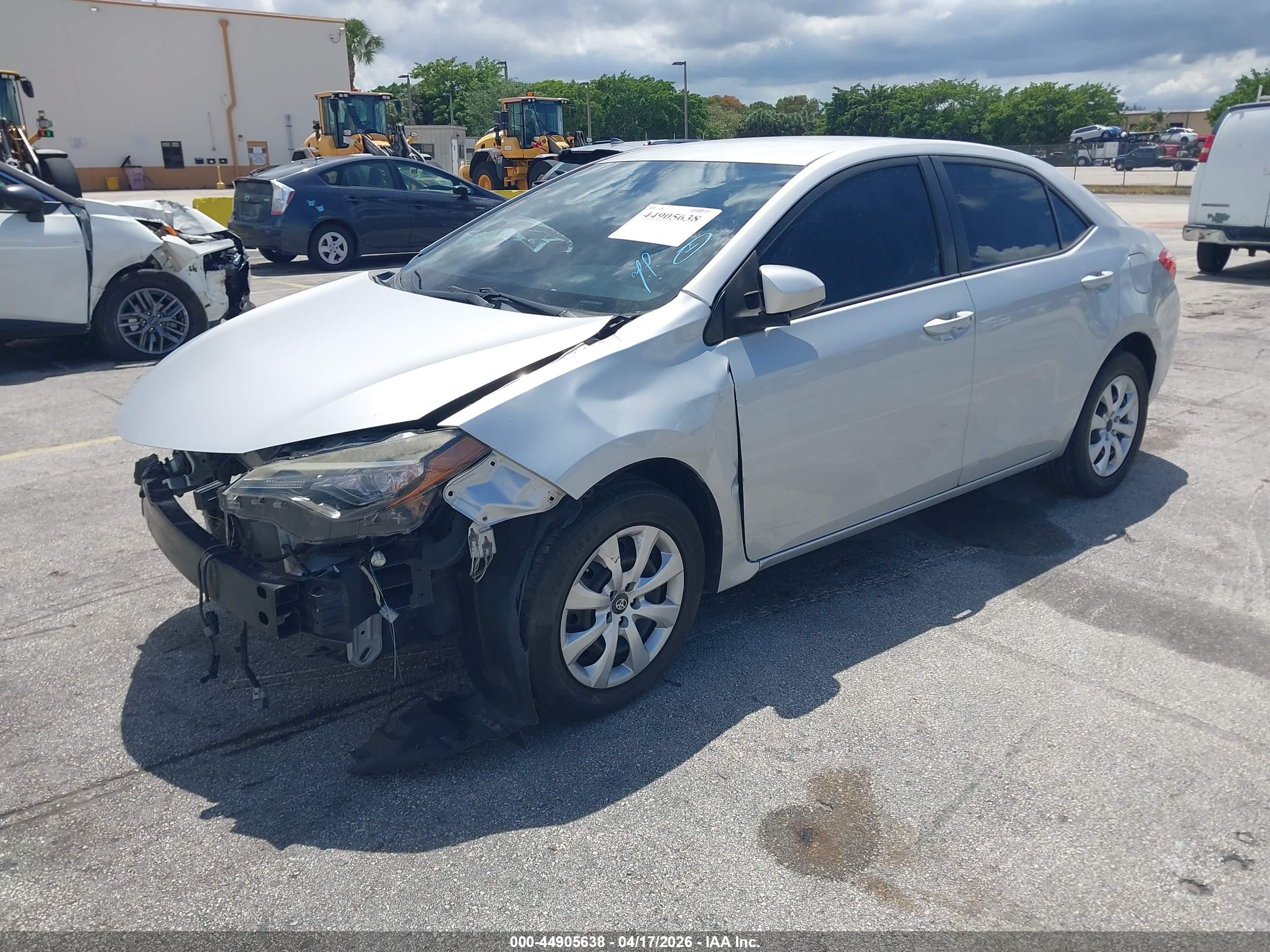 TOYOTA COROLLA image 2