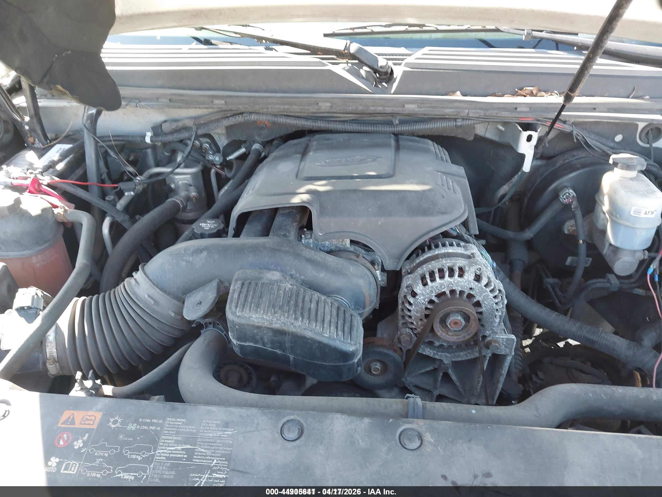 CHEVROLET TAHOE image 10