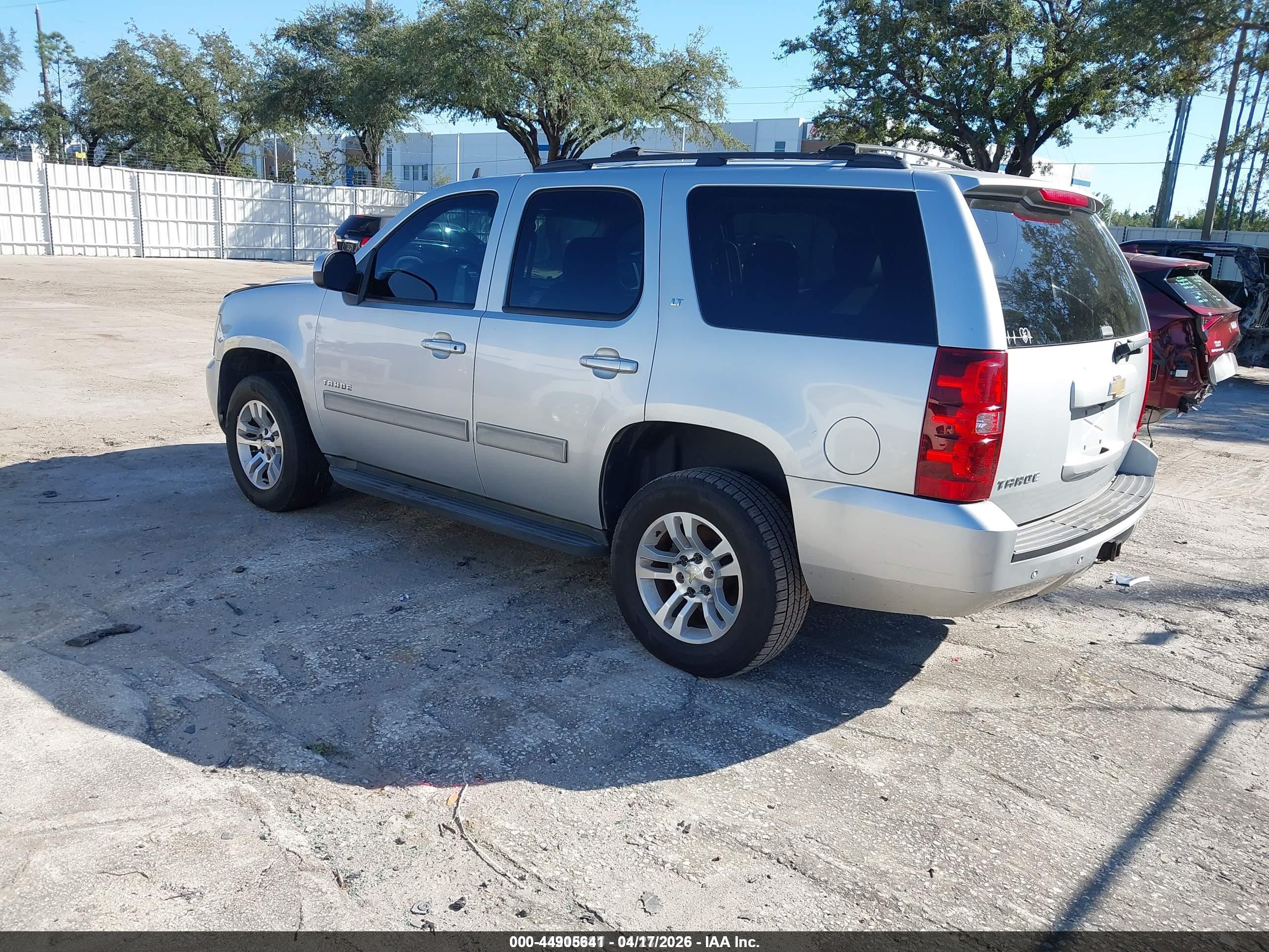 CHEVROLET TAHOE image 3