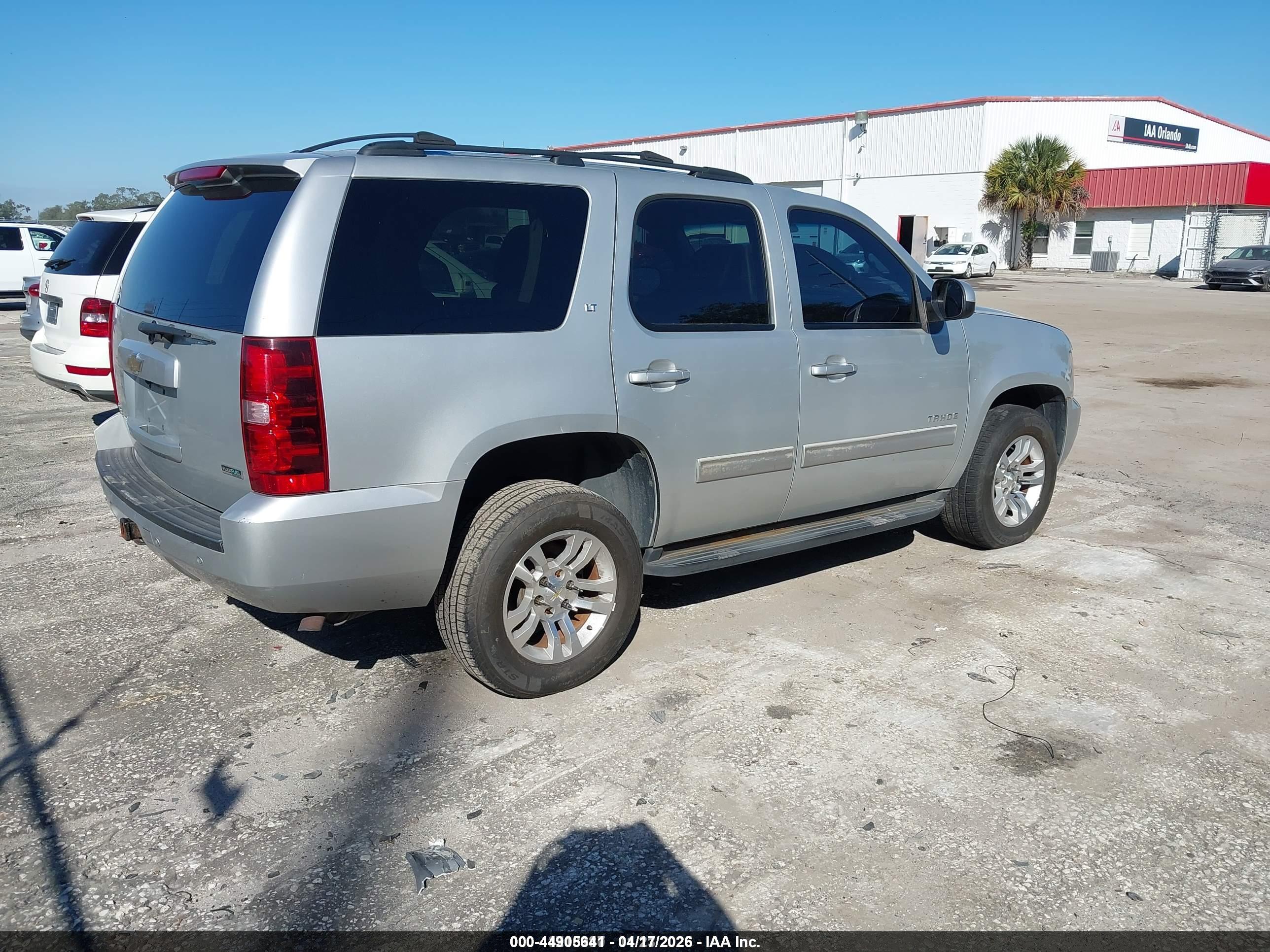 CHEVROLET TAHOE image 4