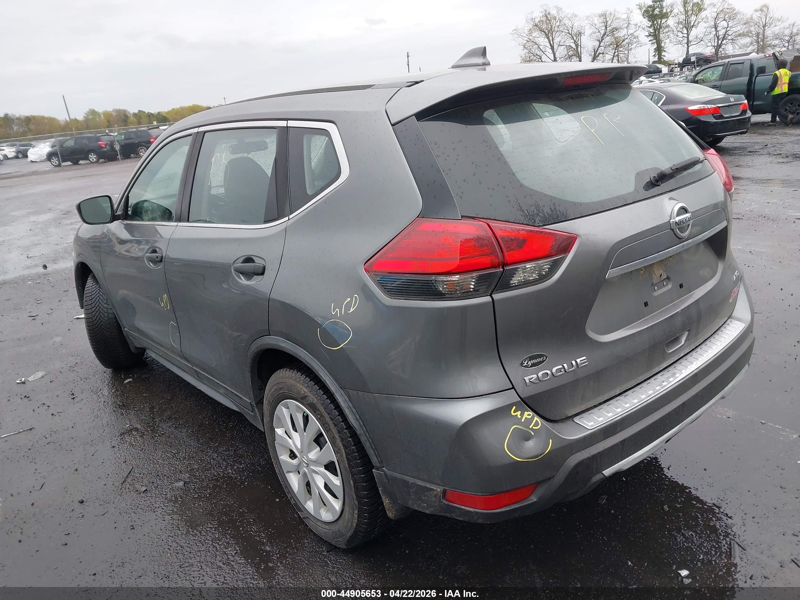 NISSAN ROGUE image 3
