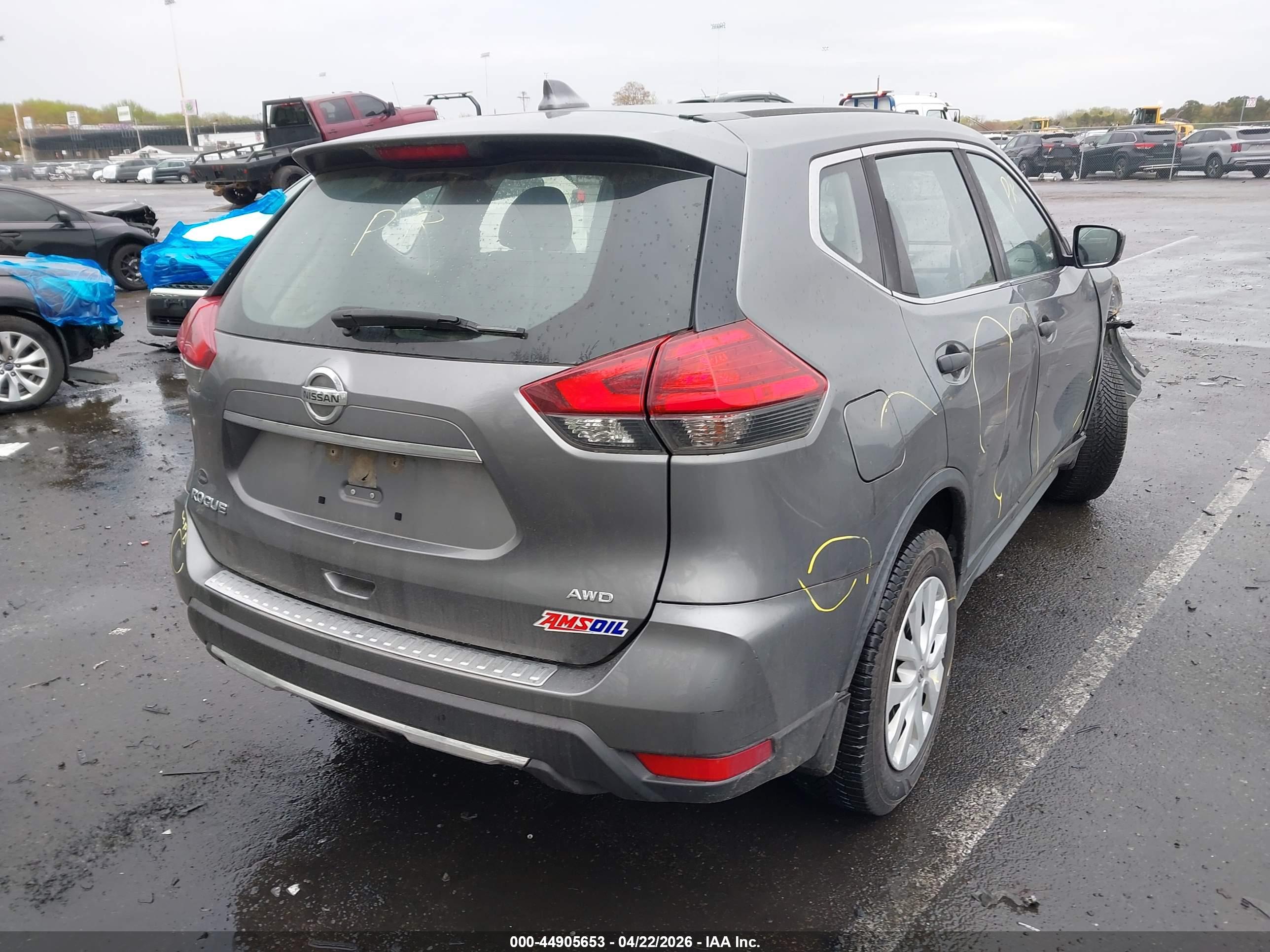 NISSAN ROGUE image 4