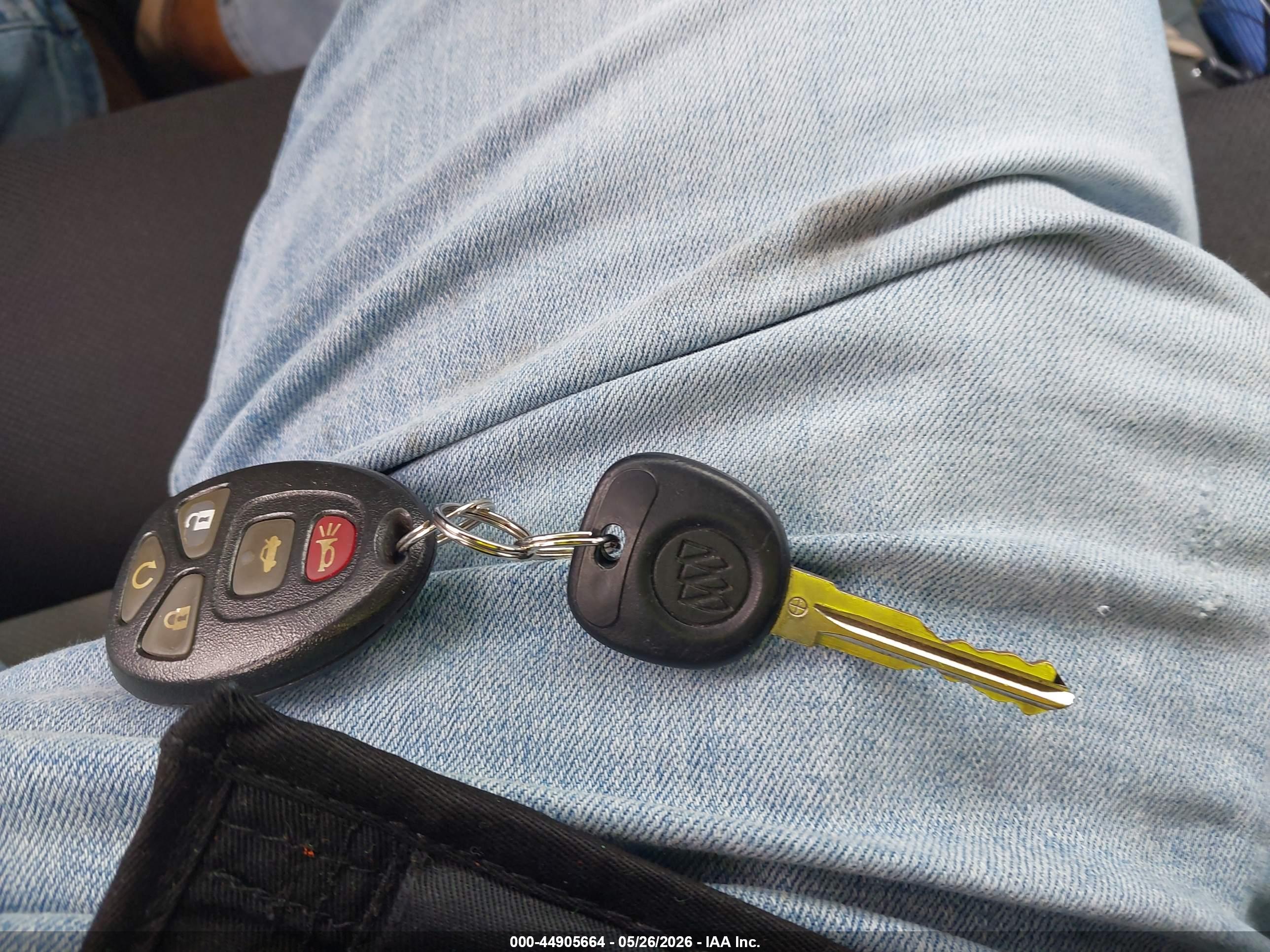 BUICK LUCERNE image 11