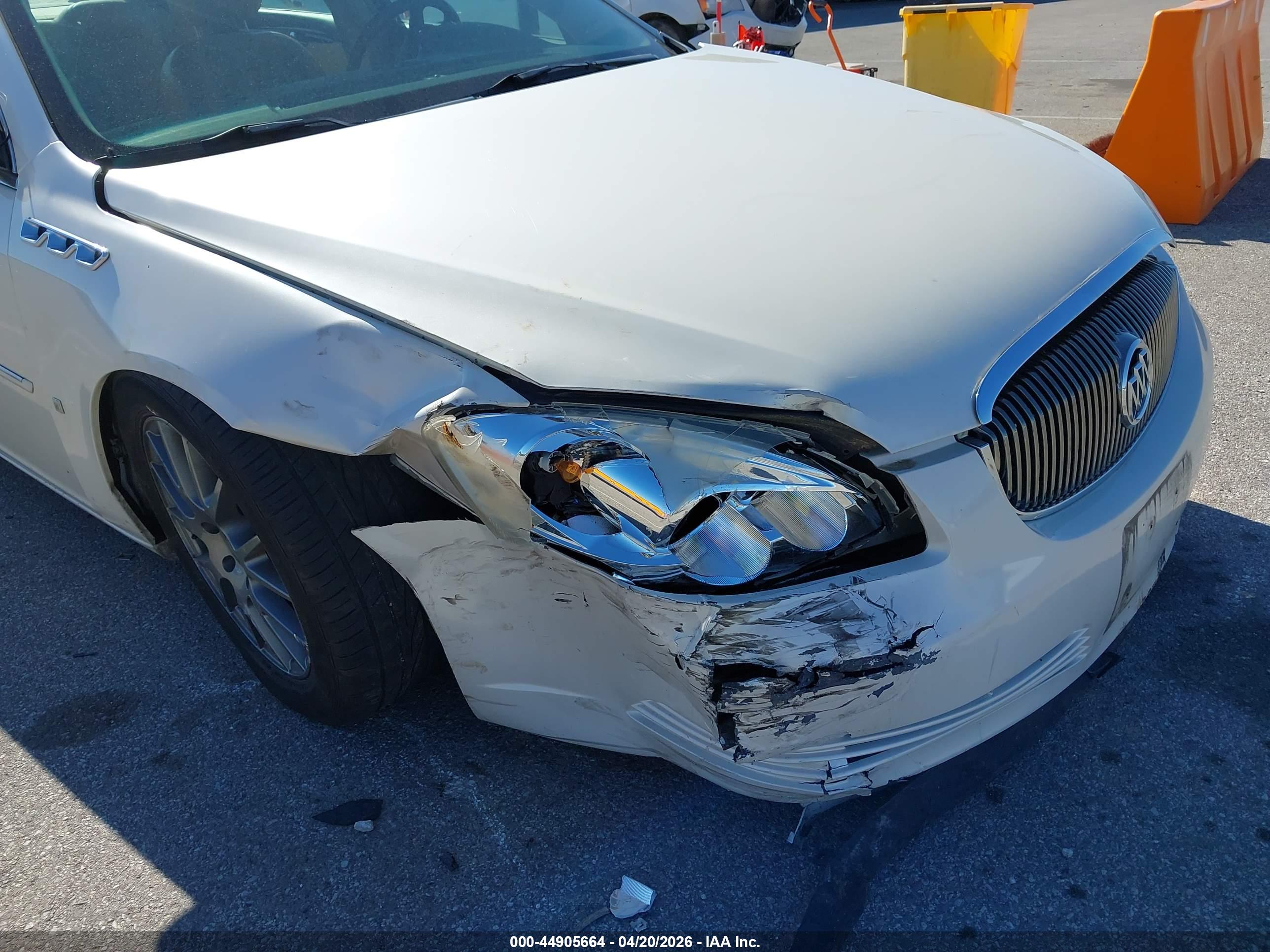 BUICK LUCERNE image 6