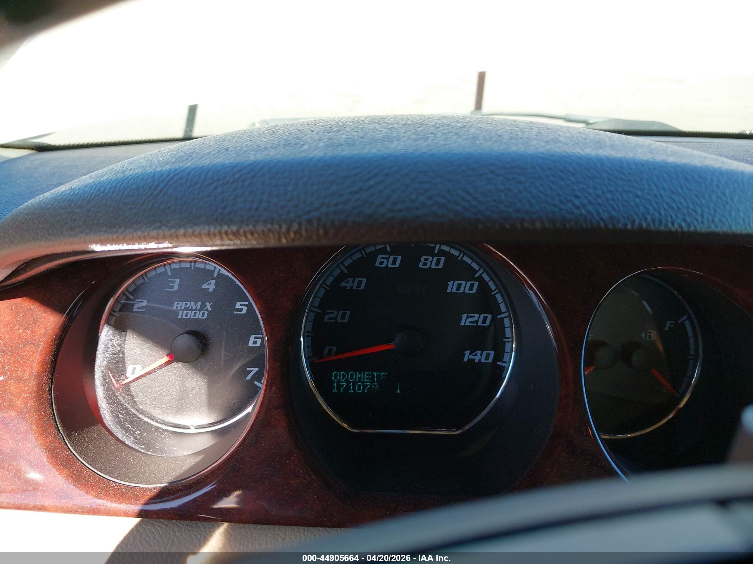 BUICK LUCERNE image 7