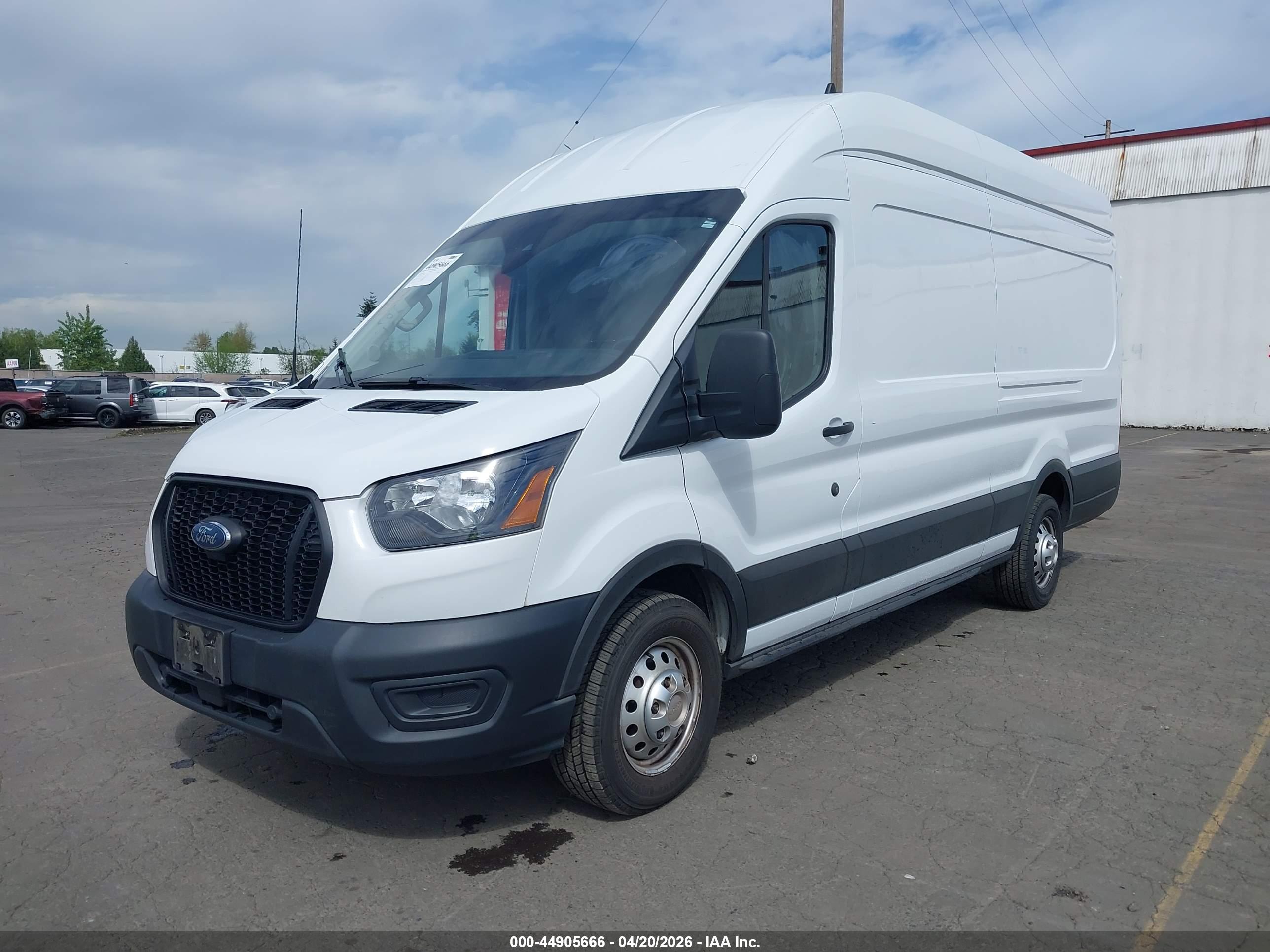 FORD TRANSIT-250 image 2