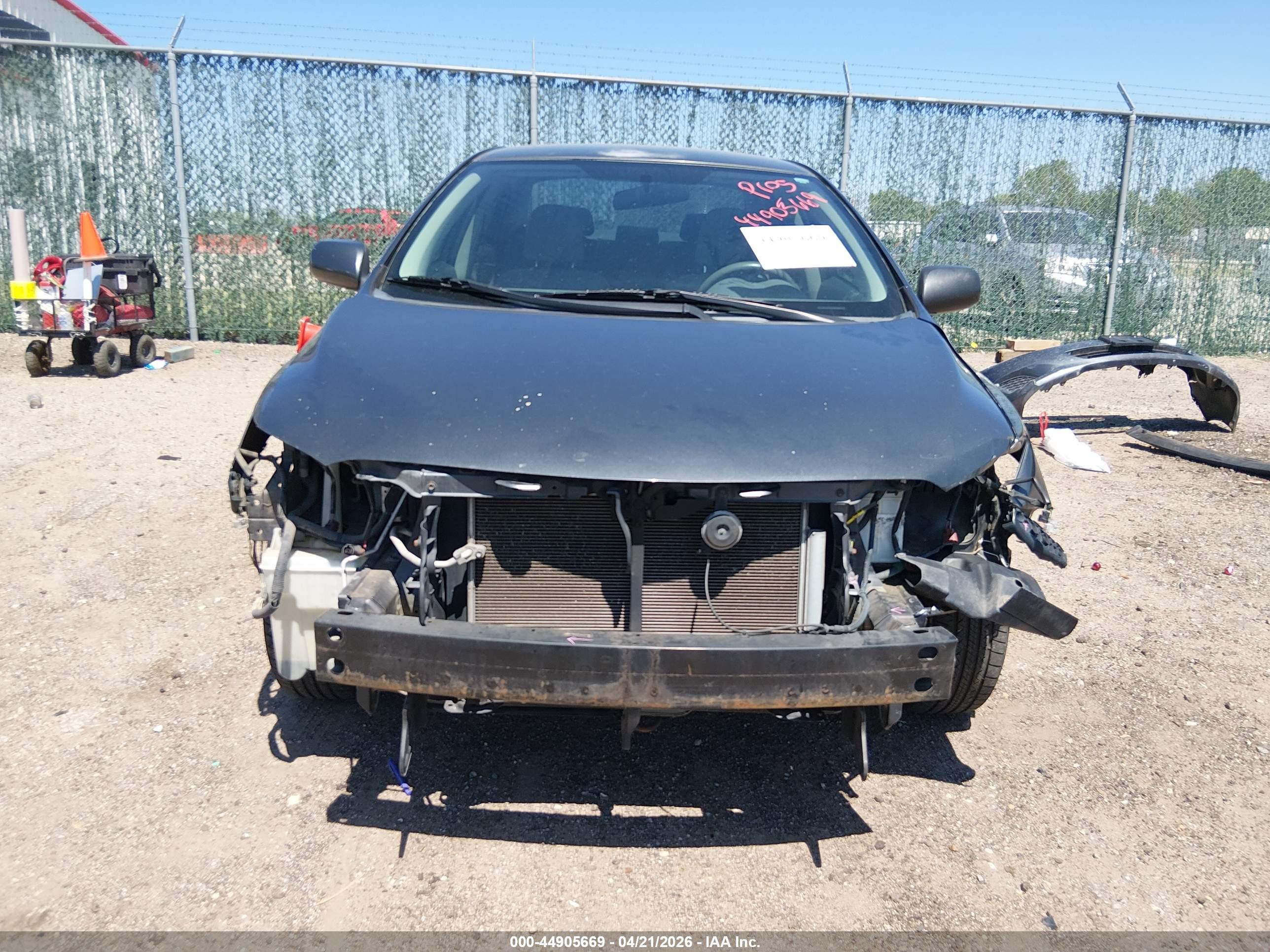 TOYOTA COROLLA image 6