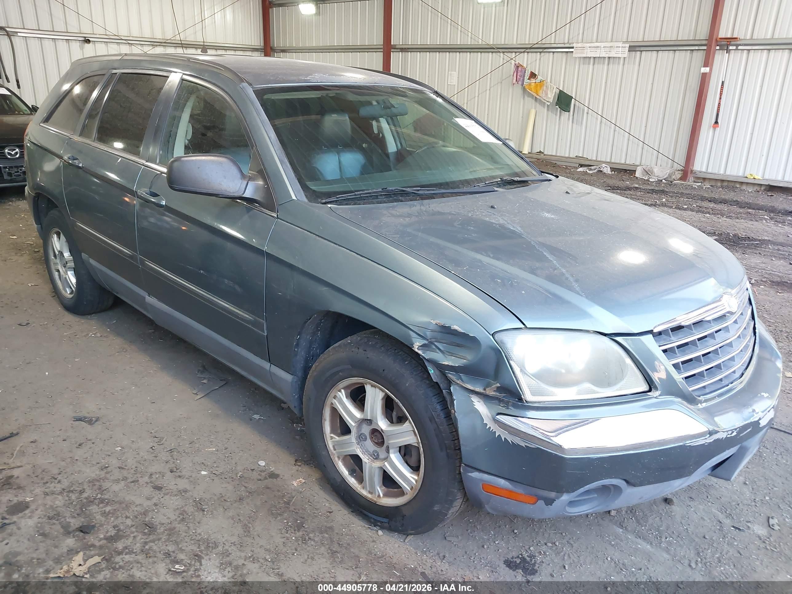 CHRYSLER PACIFICA image 6