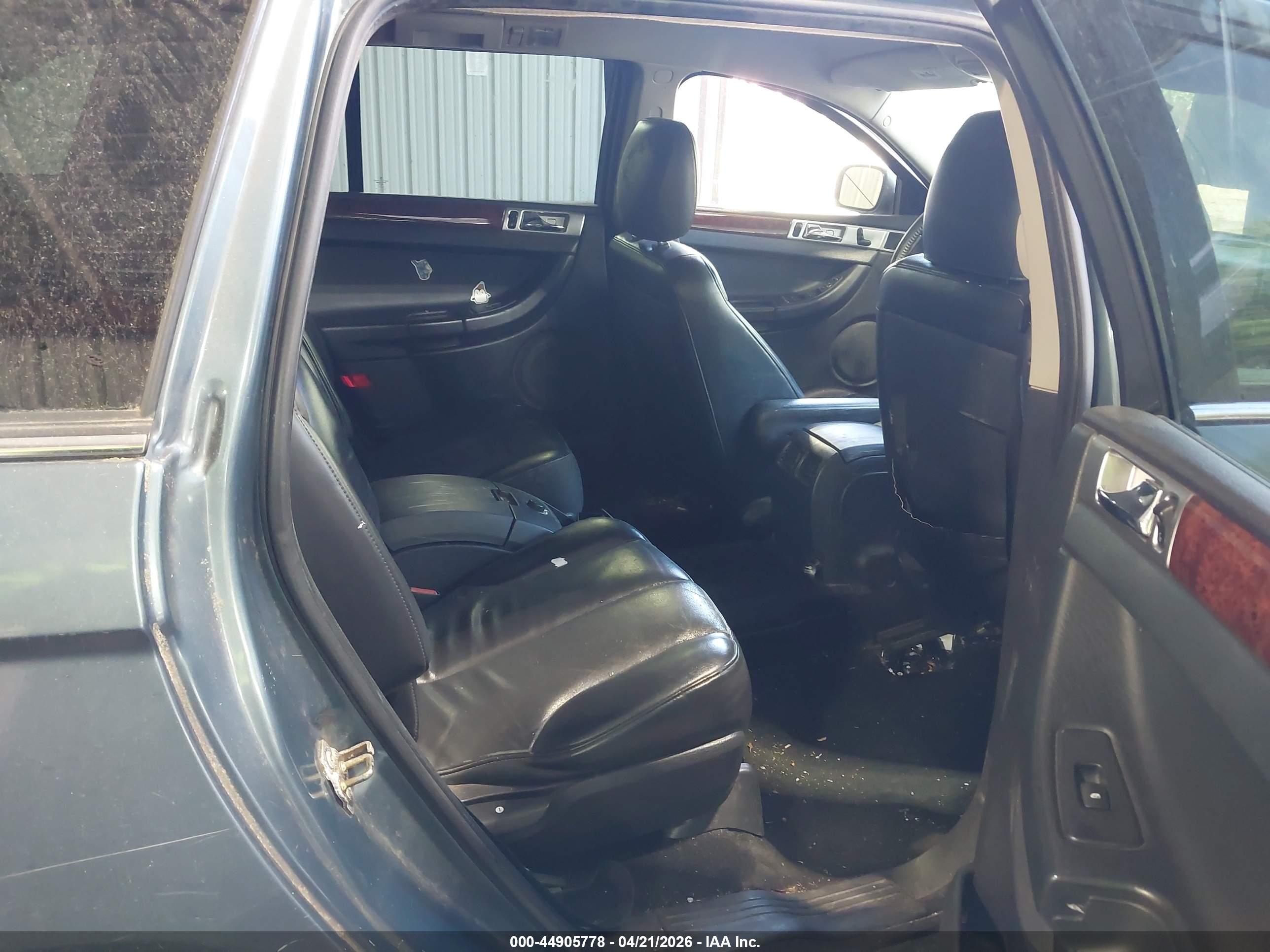 CHRYSLER PACIFICA image 8