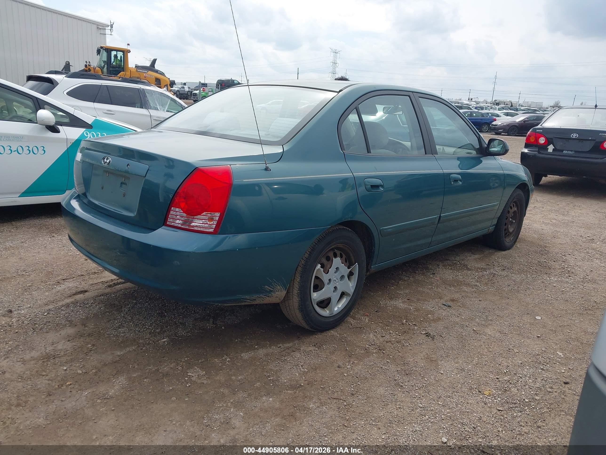 HYUNDAI ELANTRA image 4