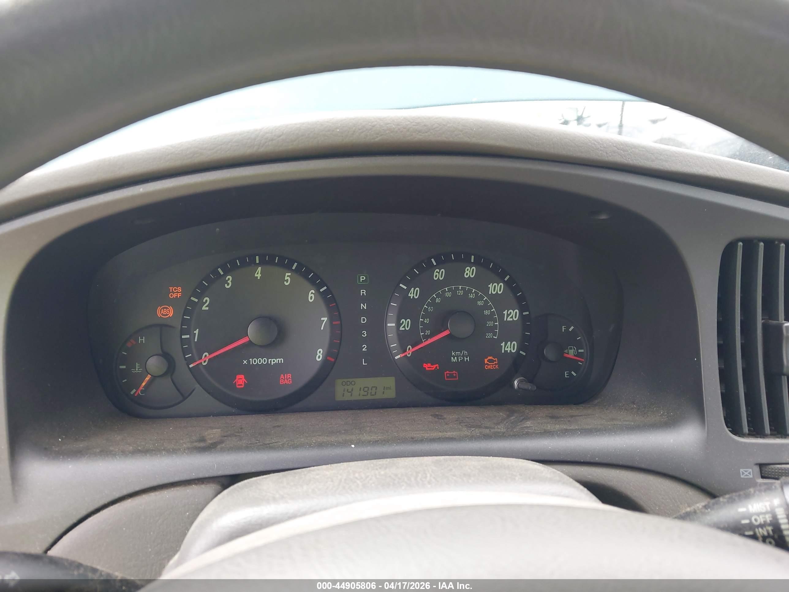 HYUNDAI ELANTRA image 7