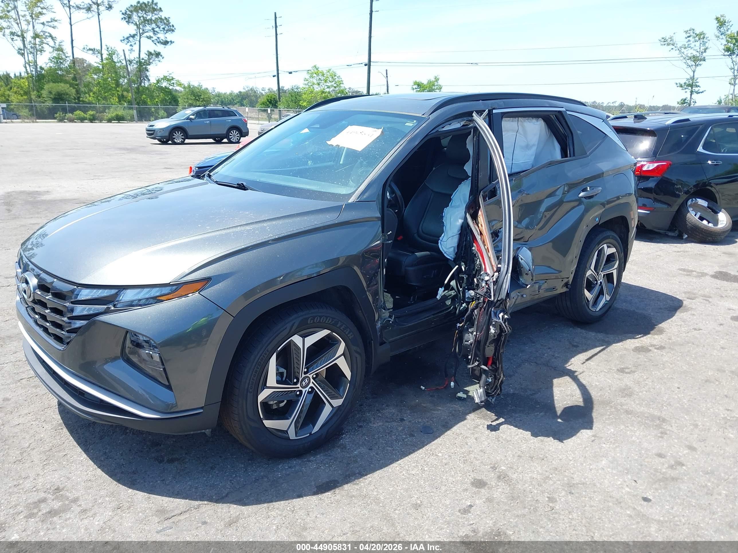 HYUNDAI TUCSON image 2