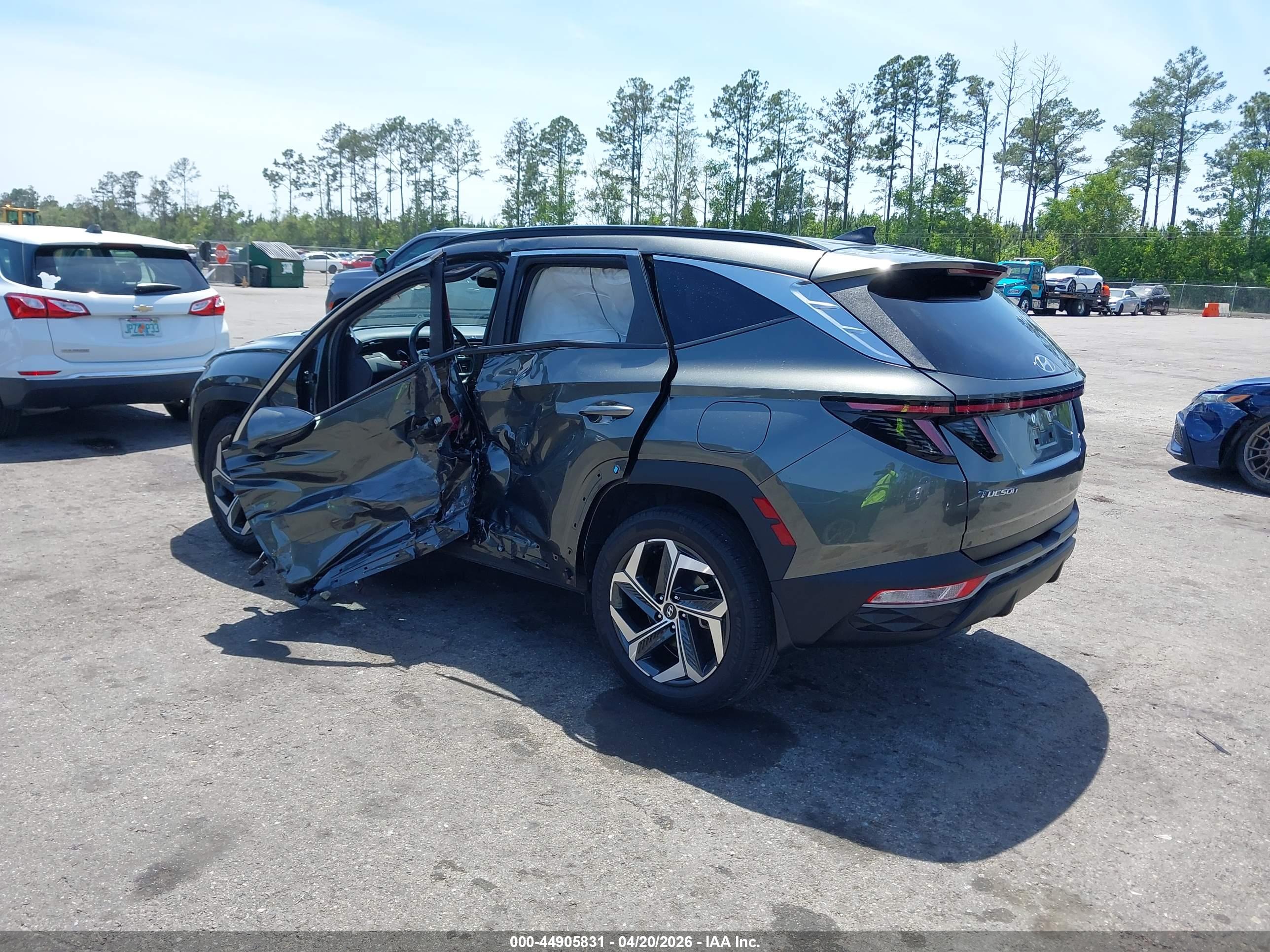 HYUNDAI TUCSON image 3
