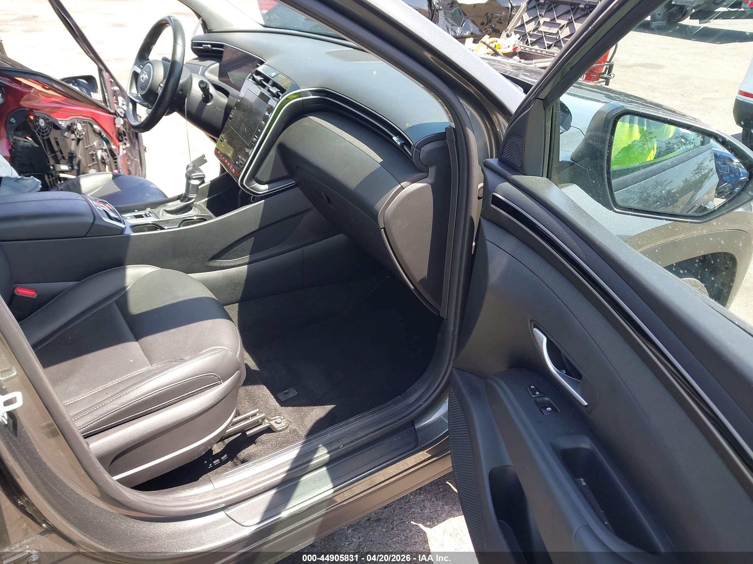 HYUNDAI TUCSON image 5
