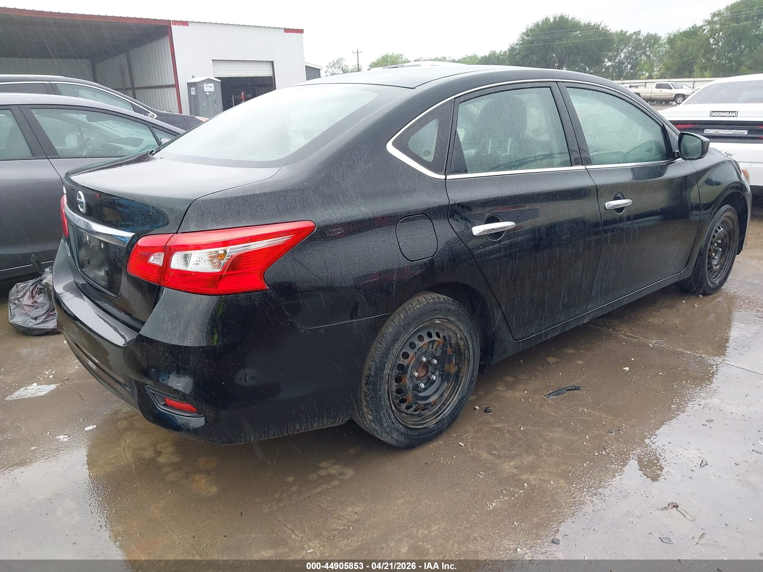 NISSAN SENTRA image 4