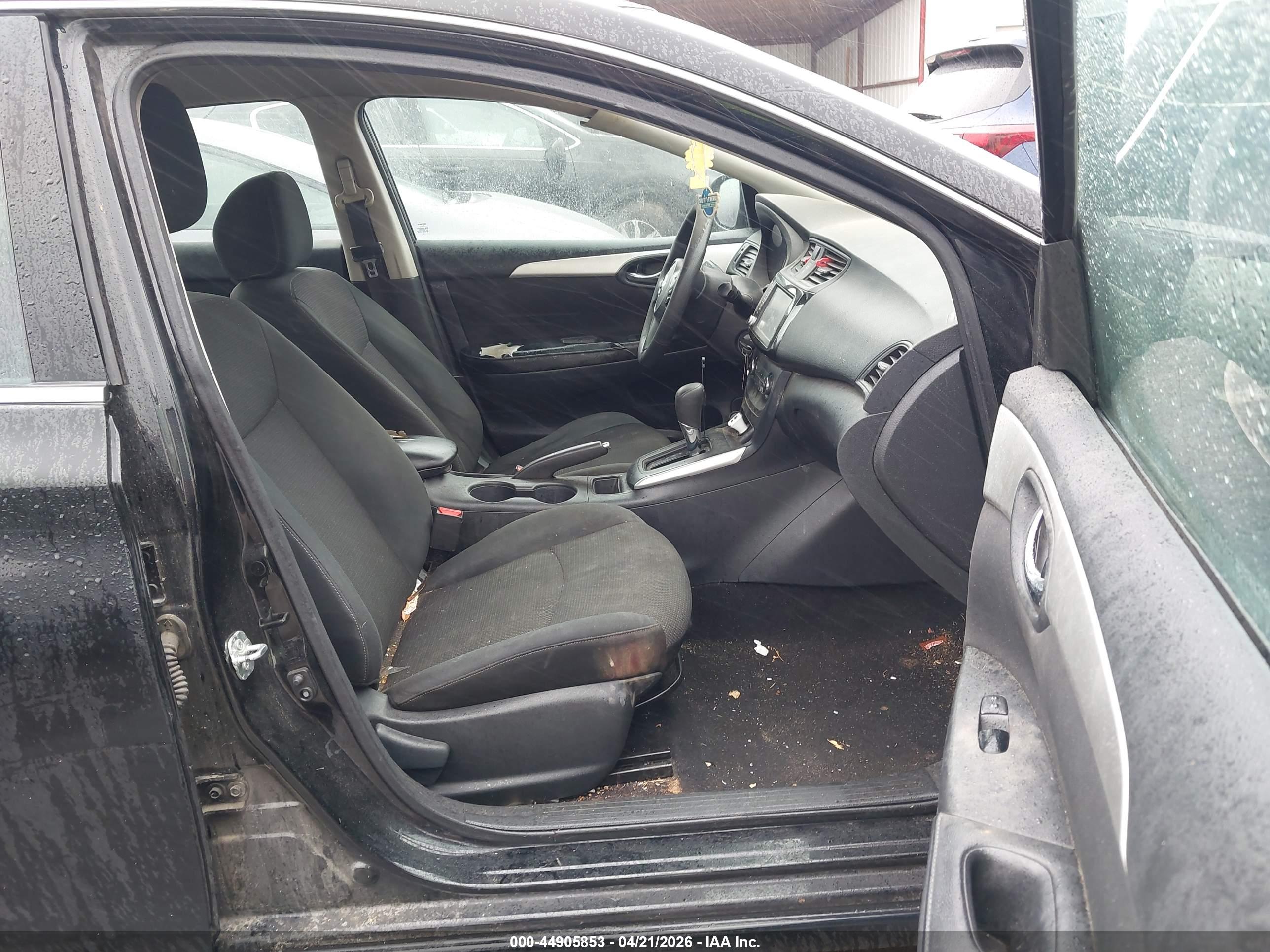 NISSAN SENTRA image 5
