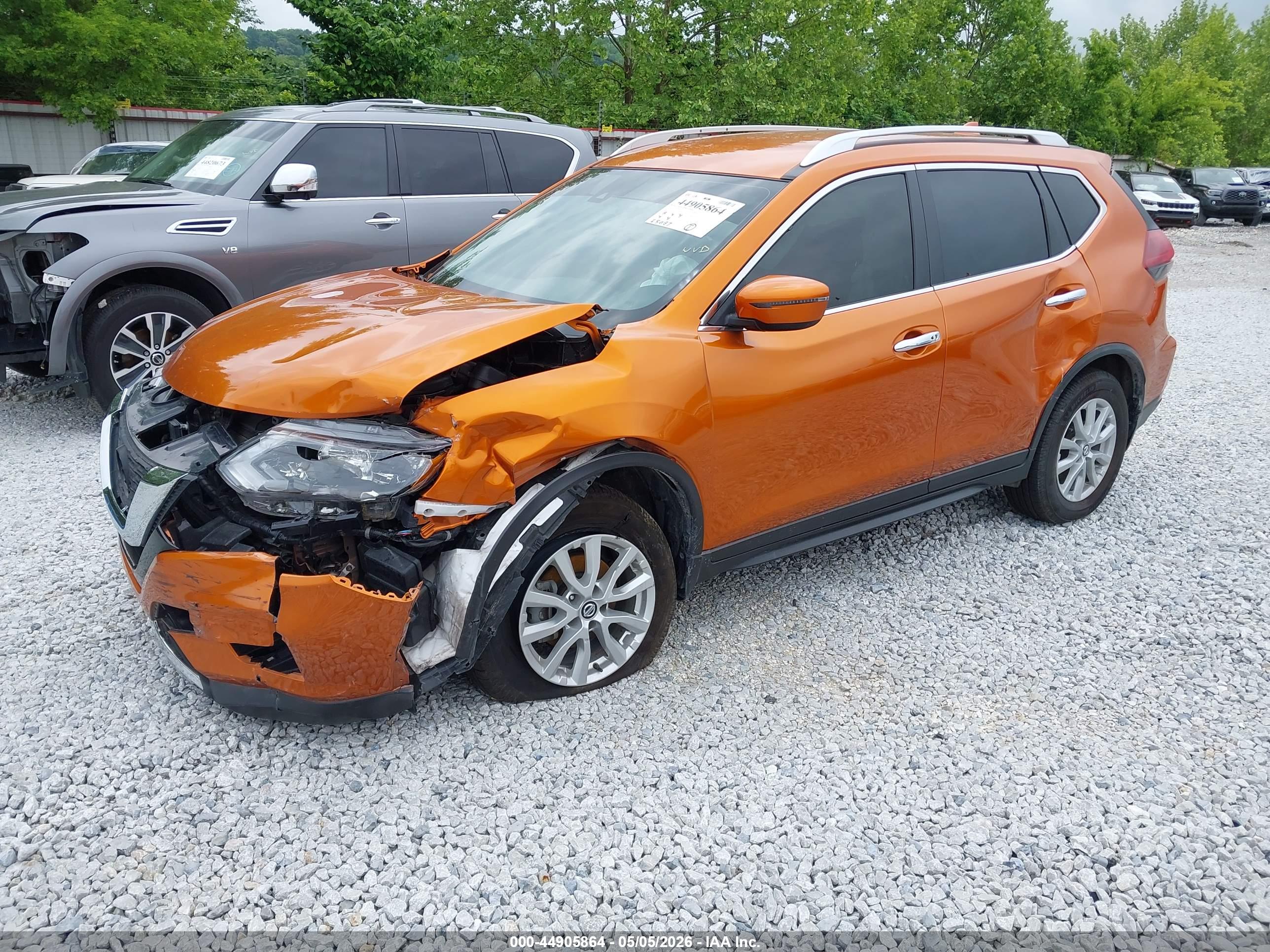NISSAN ROGUE image 2