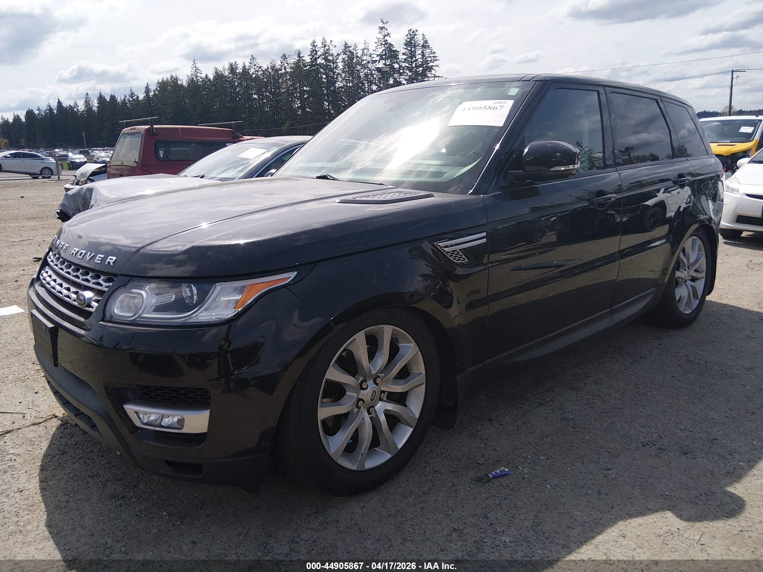 LAND ROVER image 2