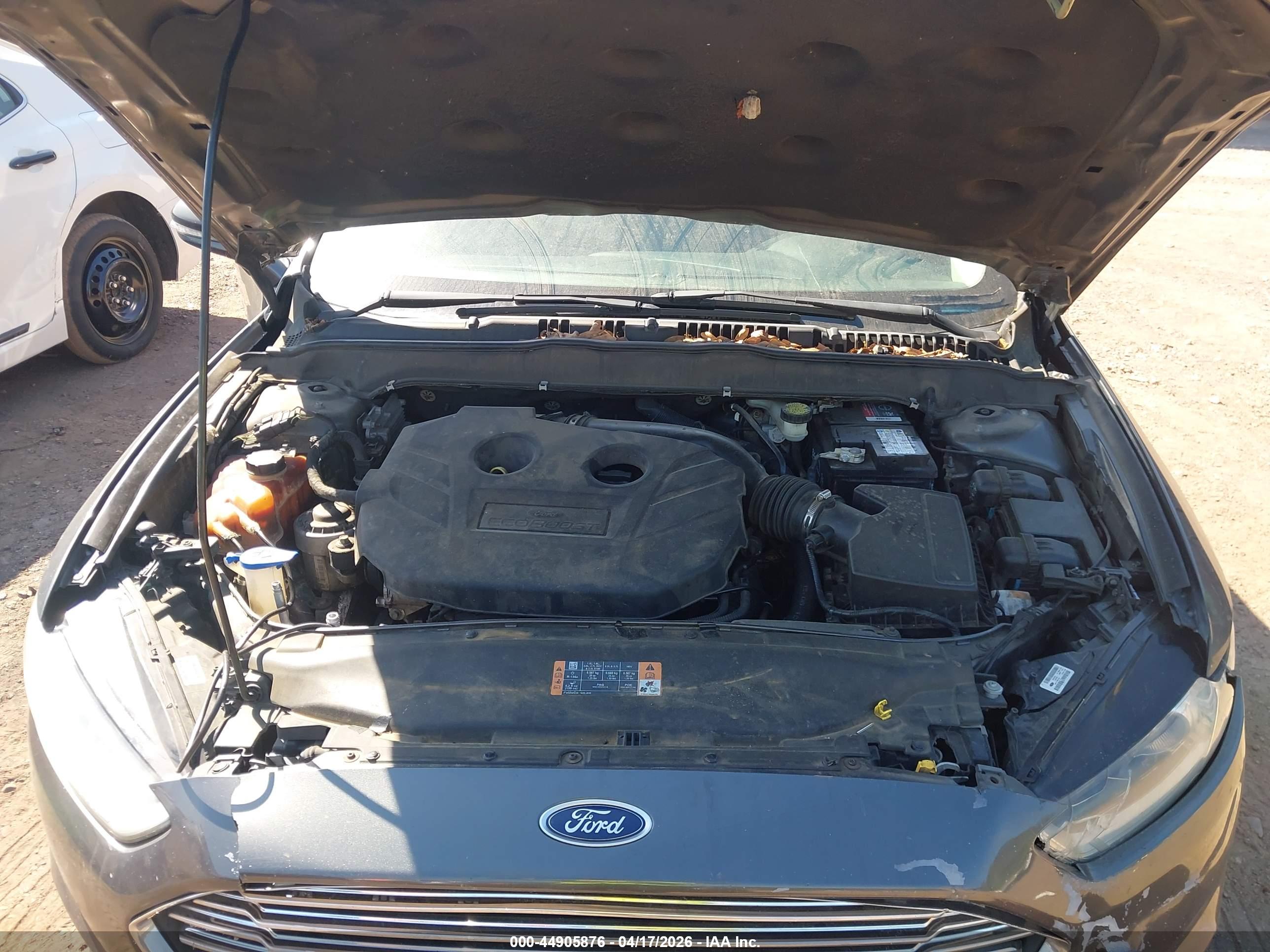 FORD FUSION image 10
