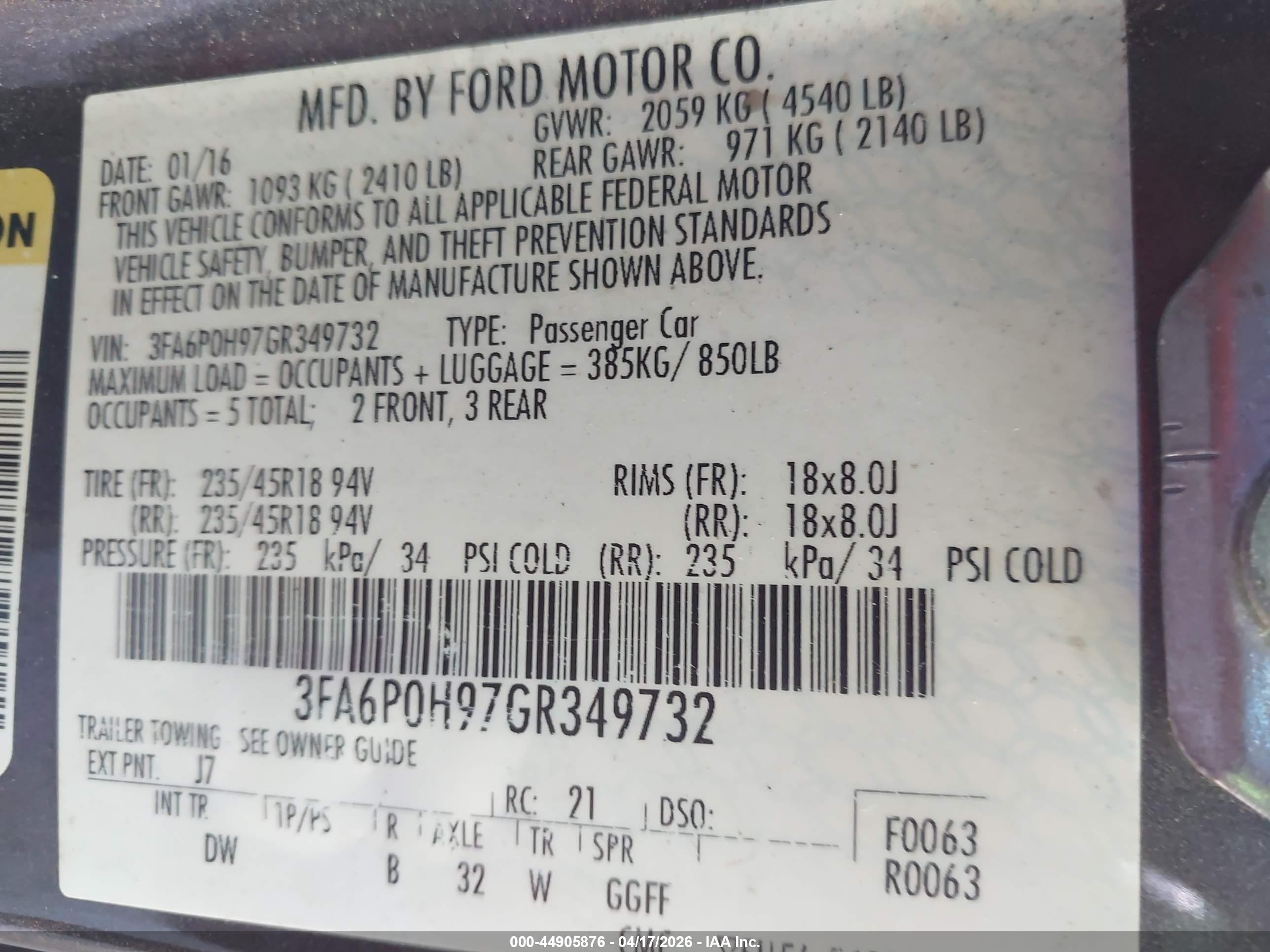 FORD FUSION image 9